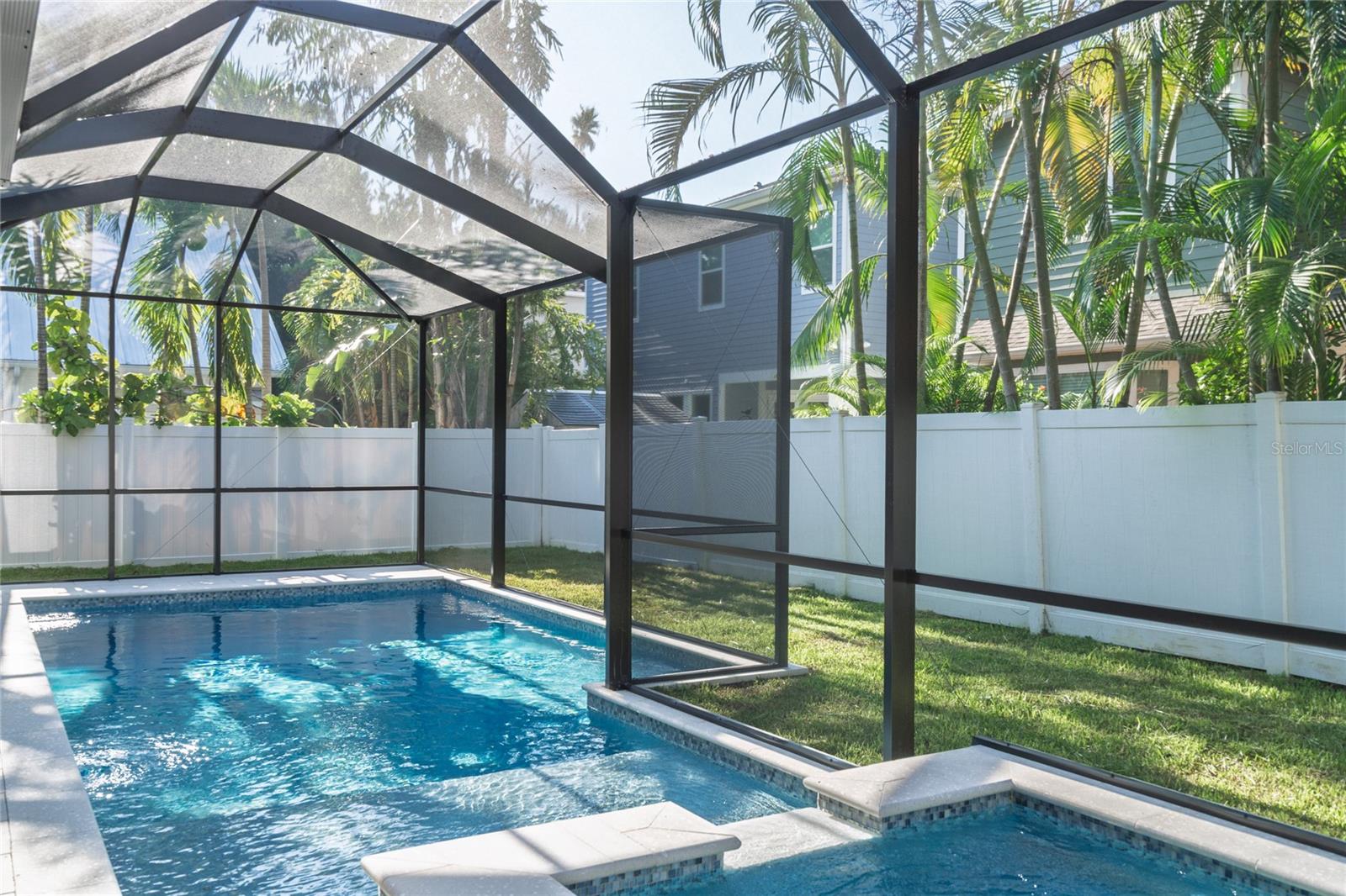 Image 8 of 31 For 567 Luzon Avenue