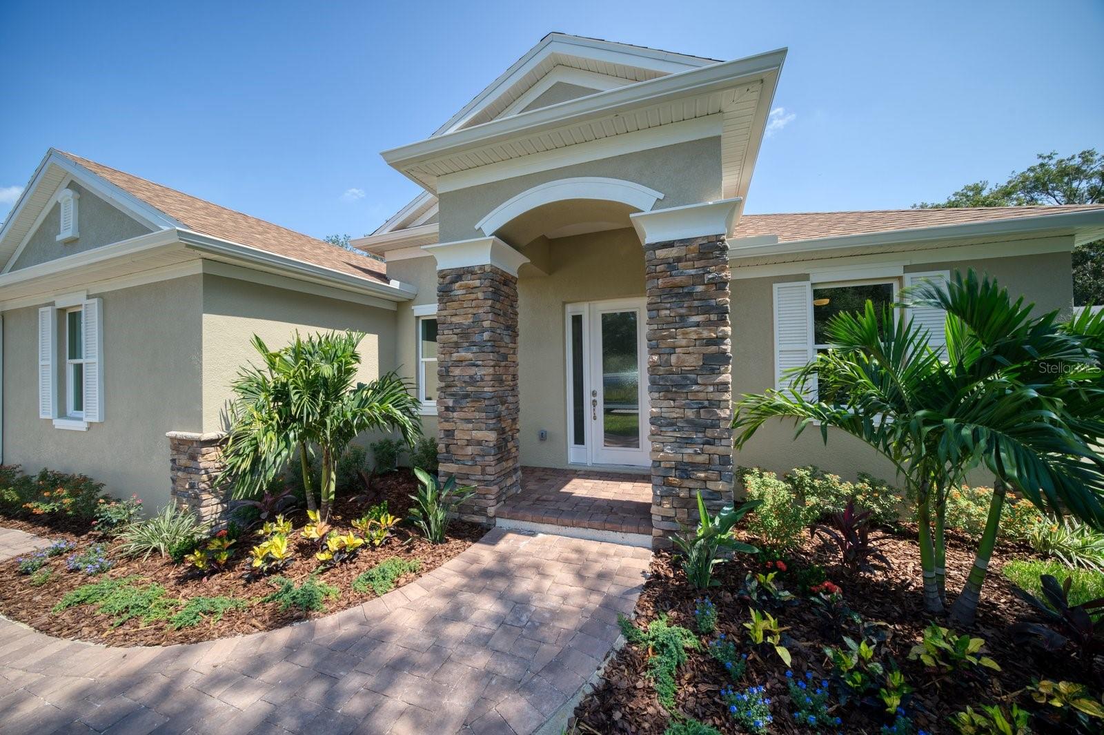 Details for 20021 Leonard Road, LUTZ, FL 33558