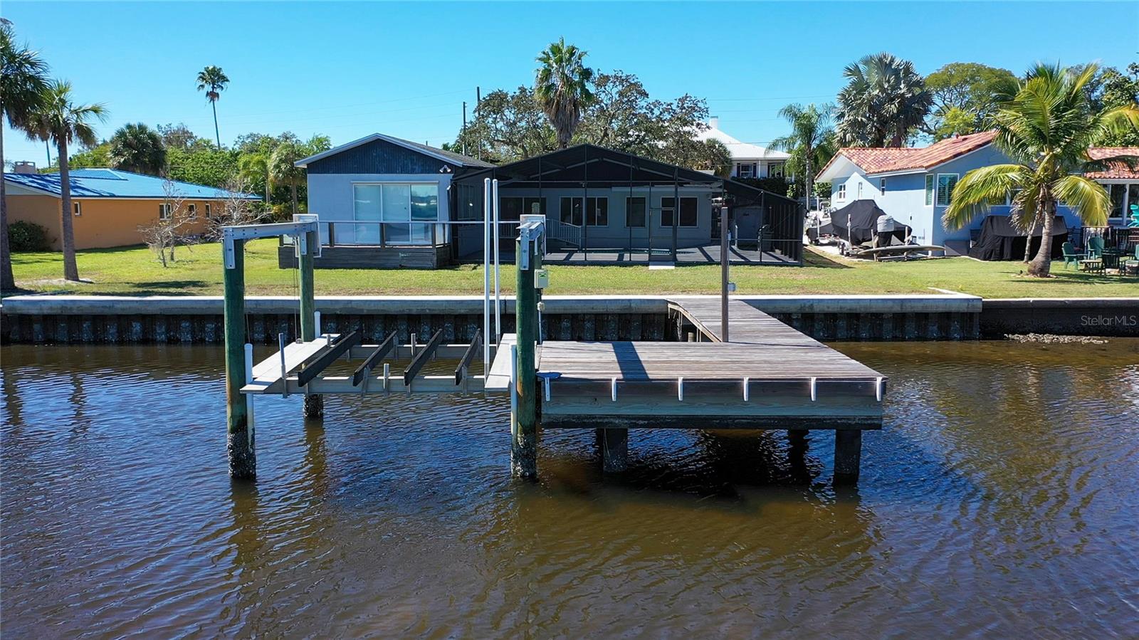 Details for 828 Bayshore Drive, TARPON SPRINGS, FL 34689