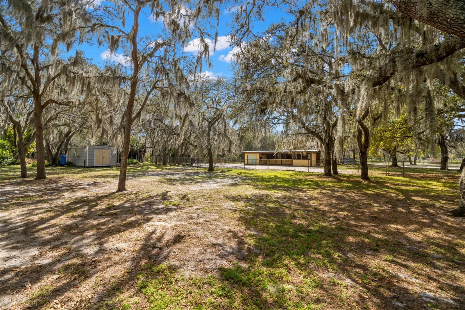 Listing photo id 47 for 6718 Watson Road