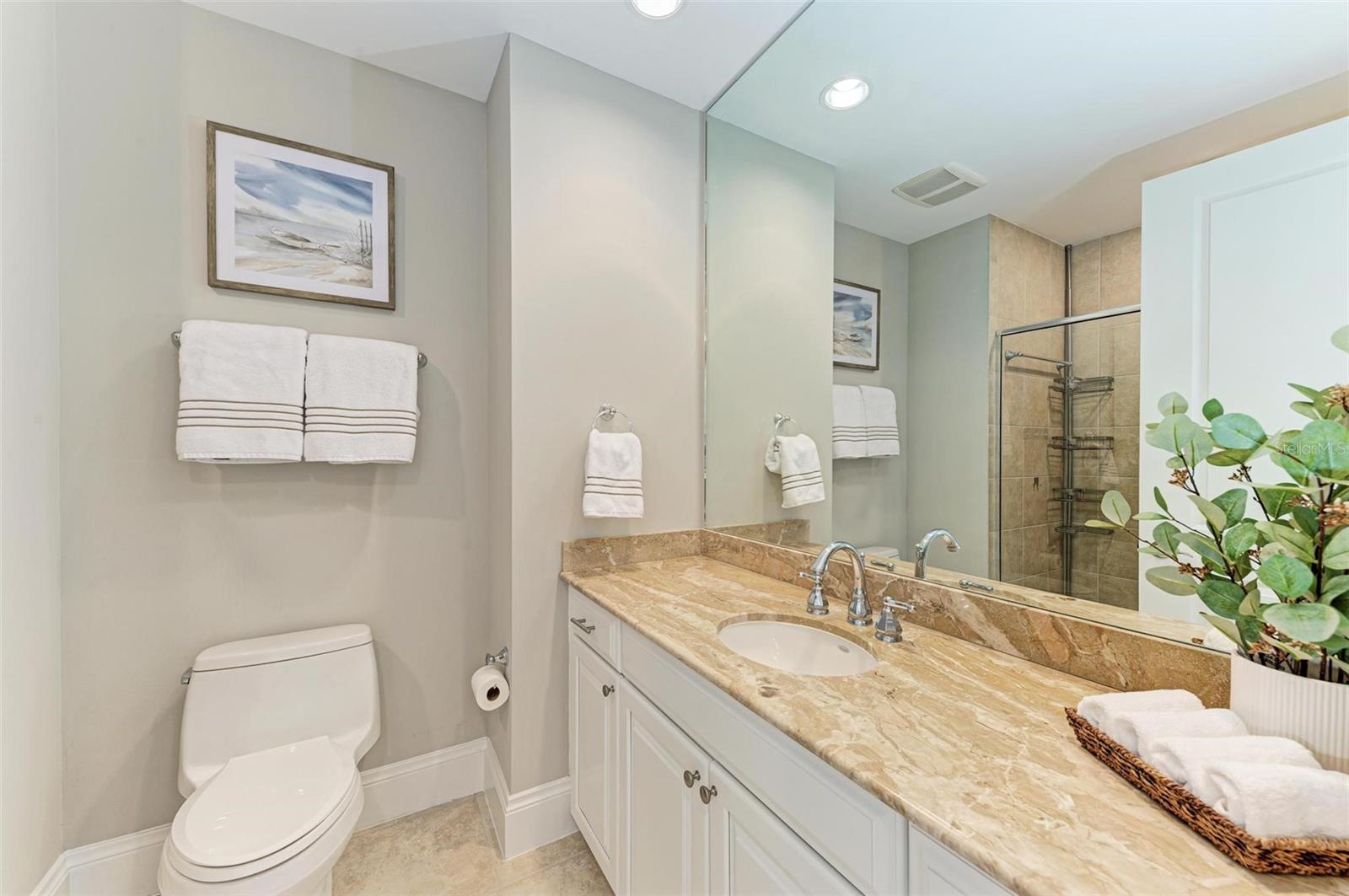 Listing photo id 16 for 140 Riviera Dunes Way 404