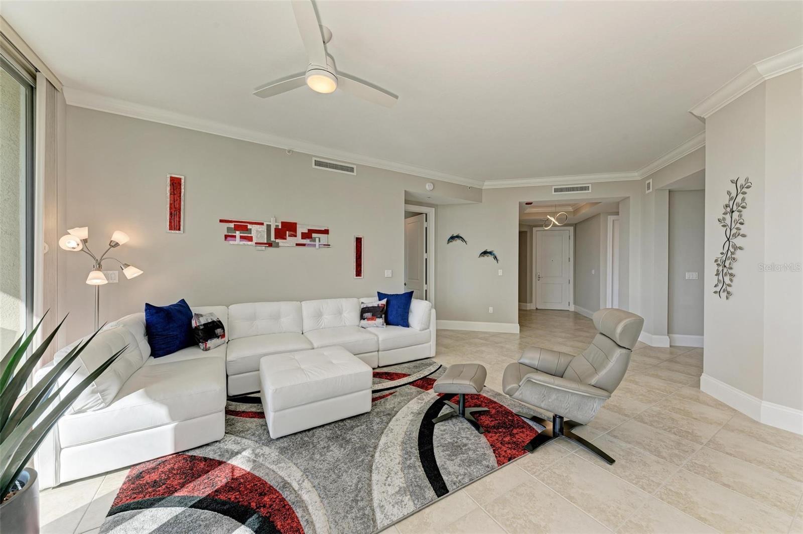 Listing photo id 7 for 140 Riviera Dunes Way 404