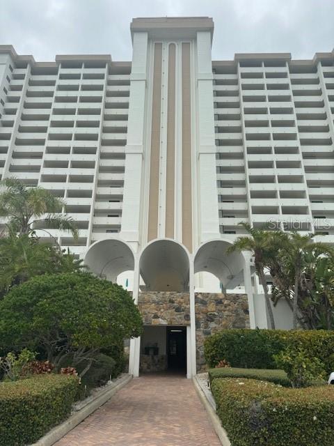 Image 2 of 48 For 1230 Gulf Boulevard 604