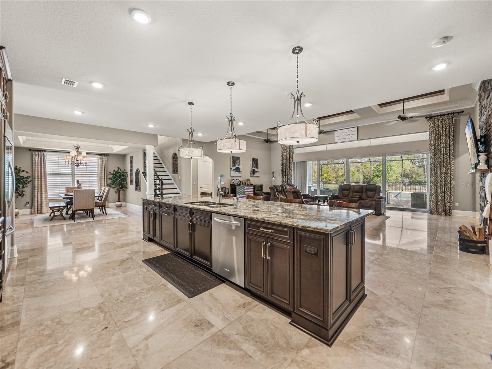 Listing photo id 20 for 32873 Estate Garden Drive