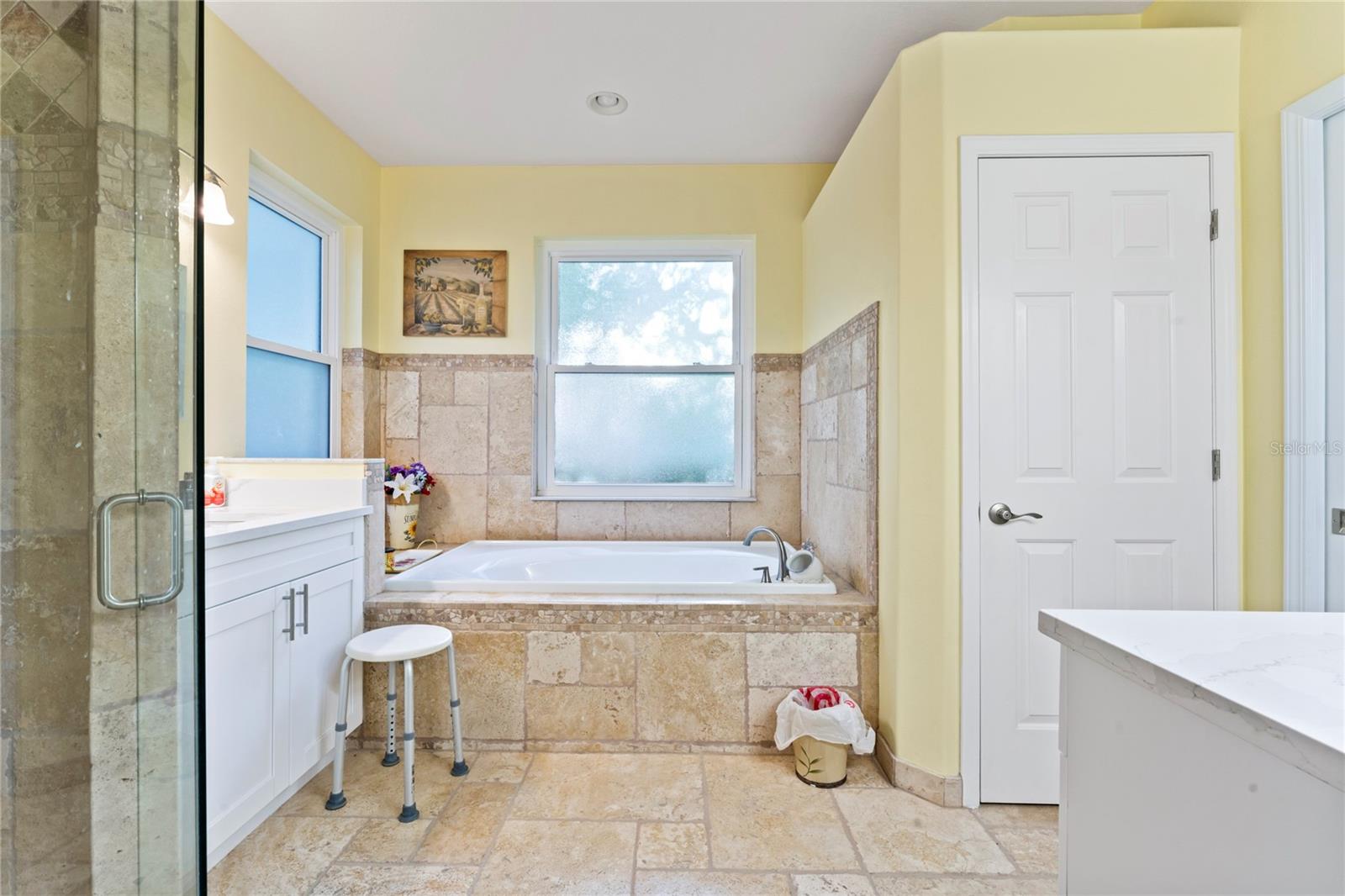 Listing photo id 22 for 12833 Darby Ridge Drive