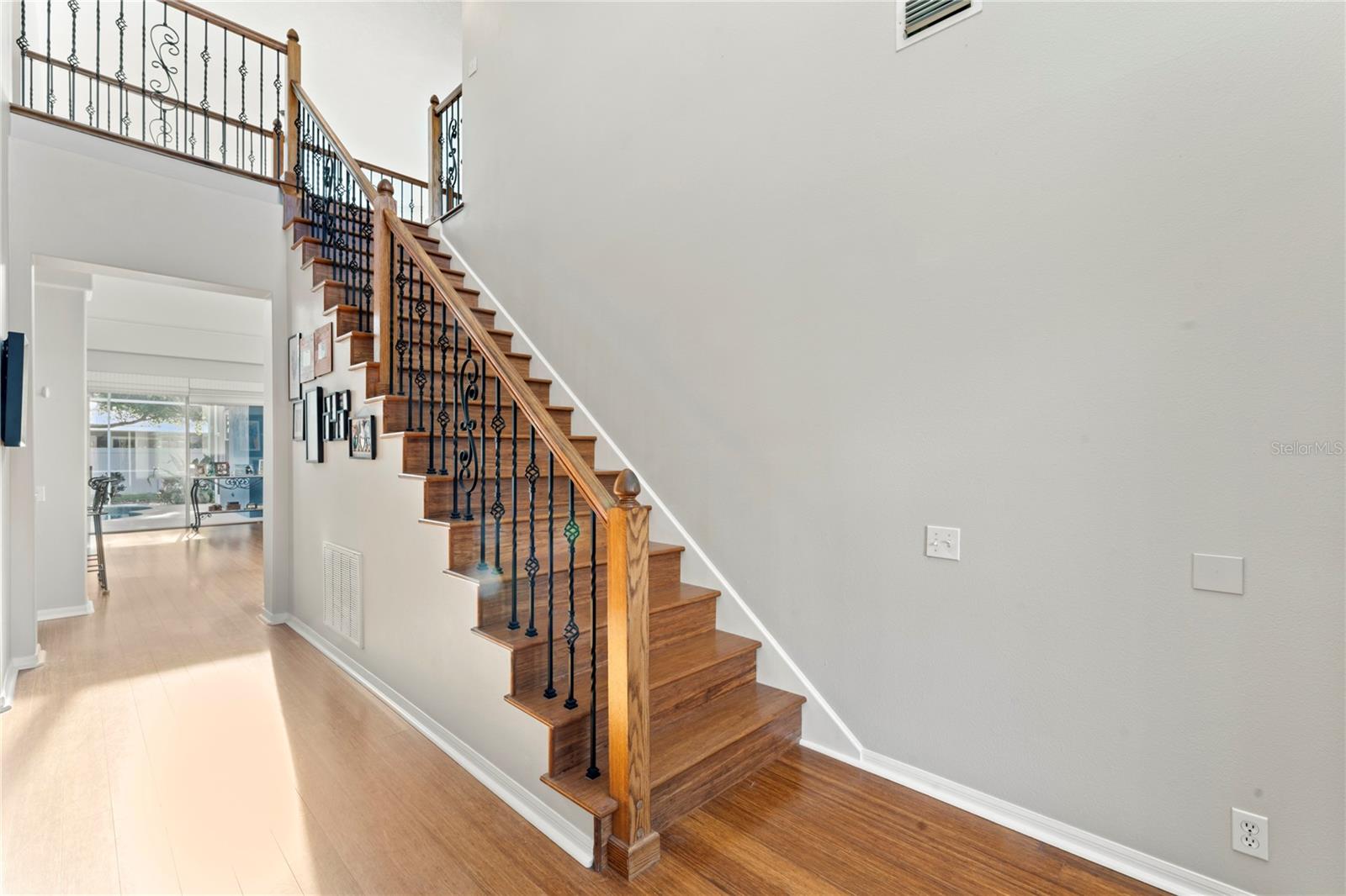 Listing photo id 25 for 12833 Darby Ridge Drive