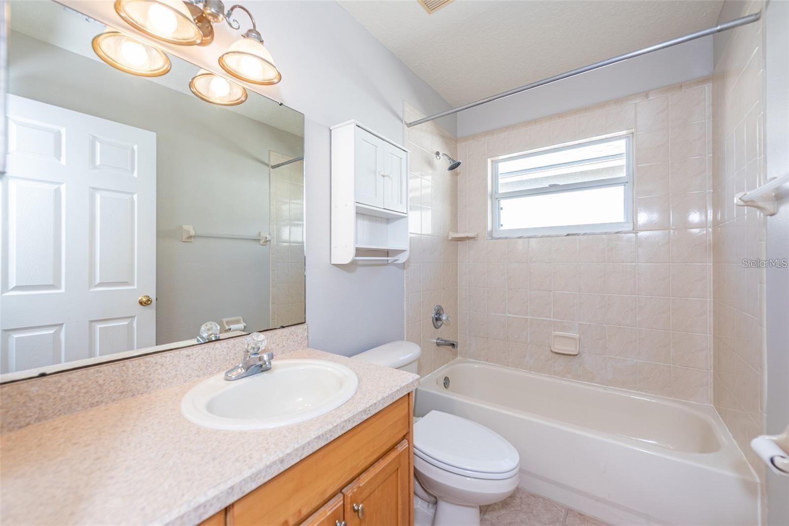 Listing photo id 16 for 2634 Brookville Drive