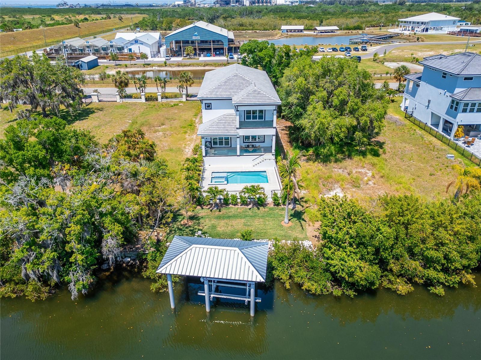 Image 85 of 93 For 548 Estuary Shore Lane