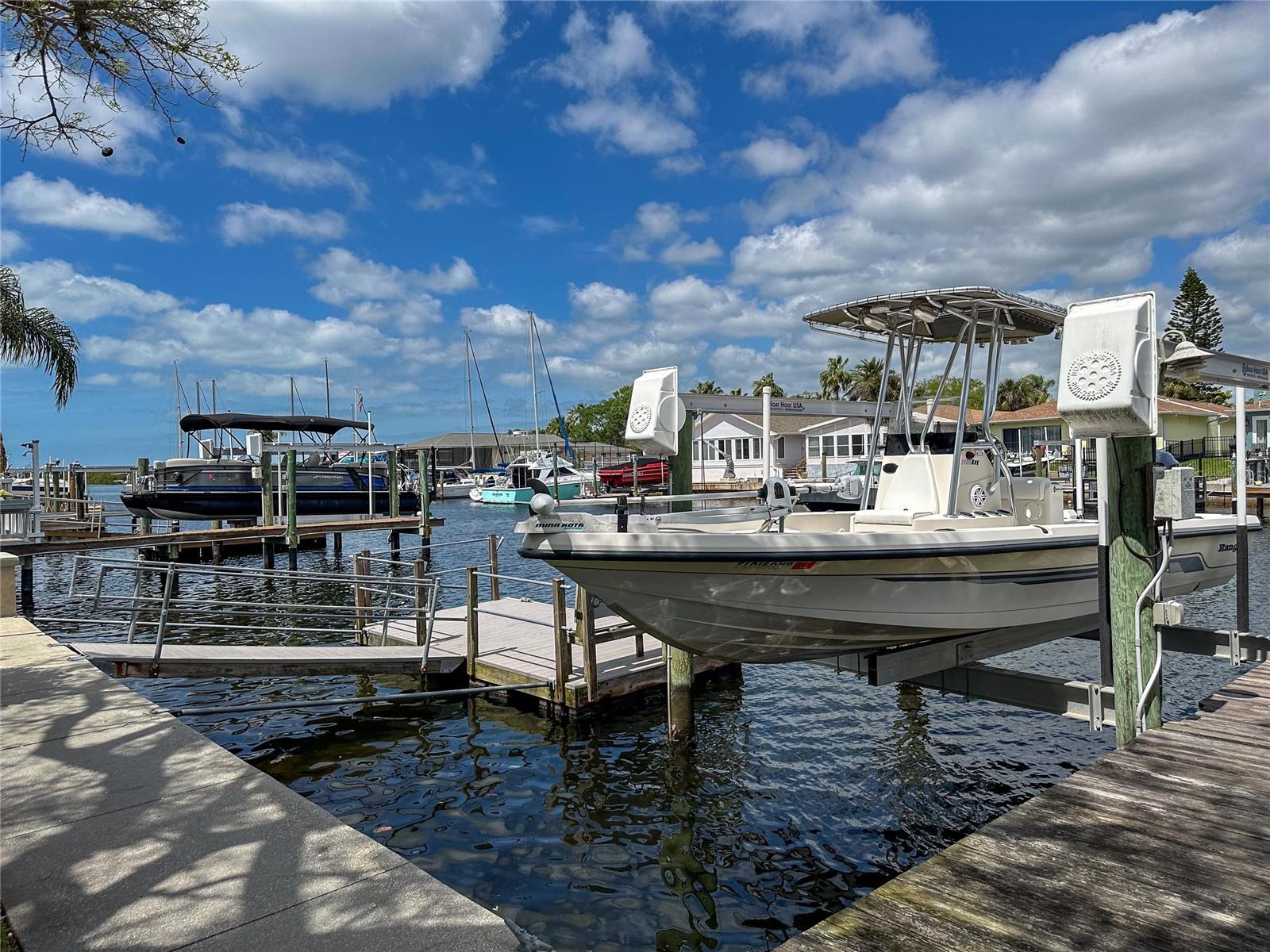 Image 95 of 99 For 3925 Floramar Terrace