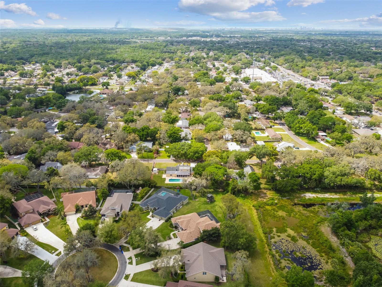 Listing photo id 96 for 125 Falling Water Drive