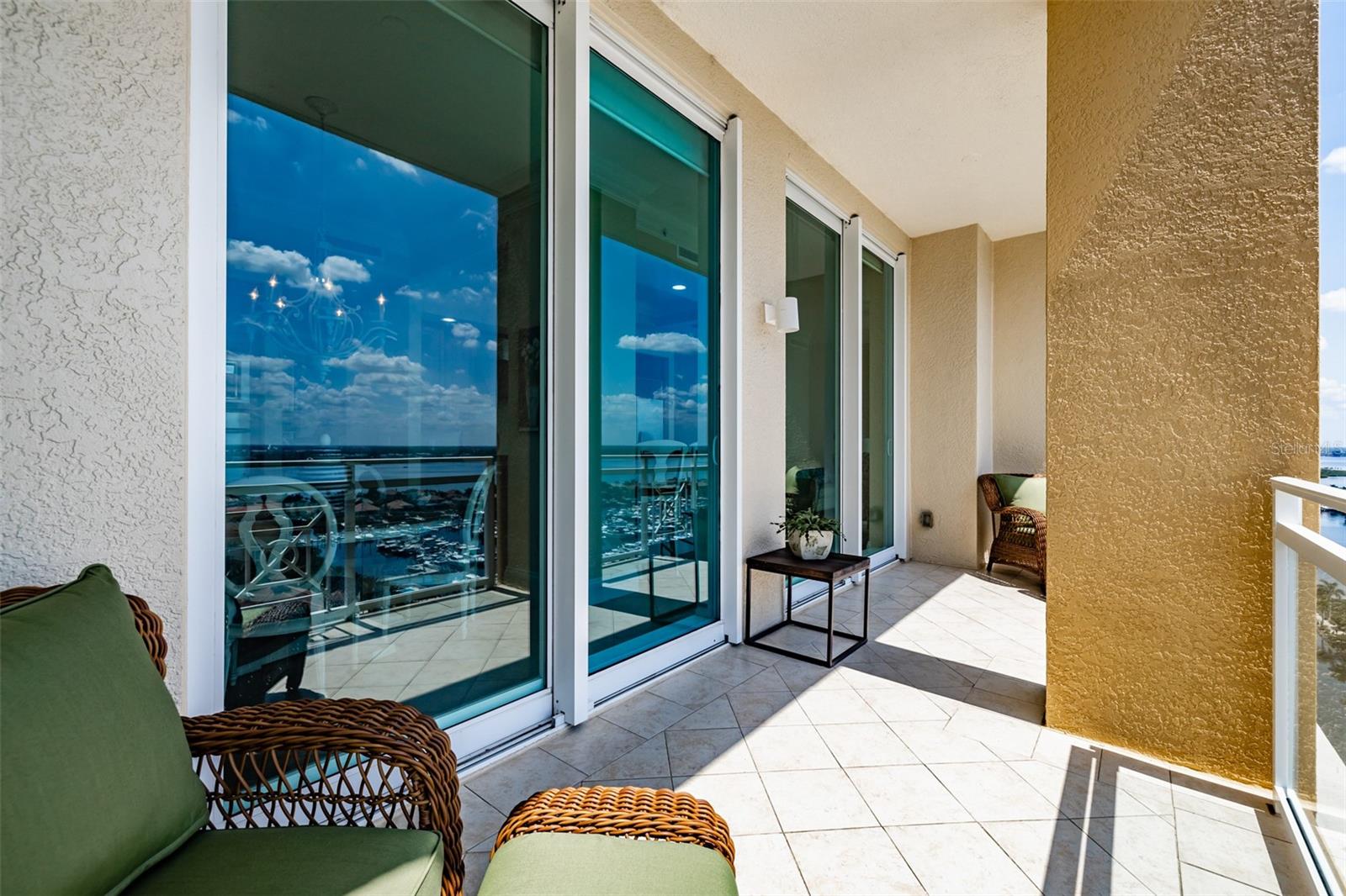 Listing photo id 14 for 140 Riviera Dunes Way 1403