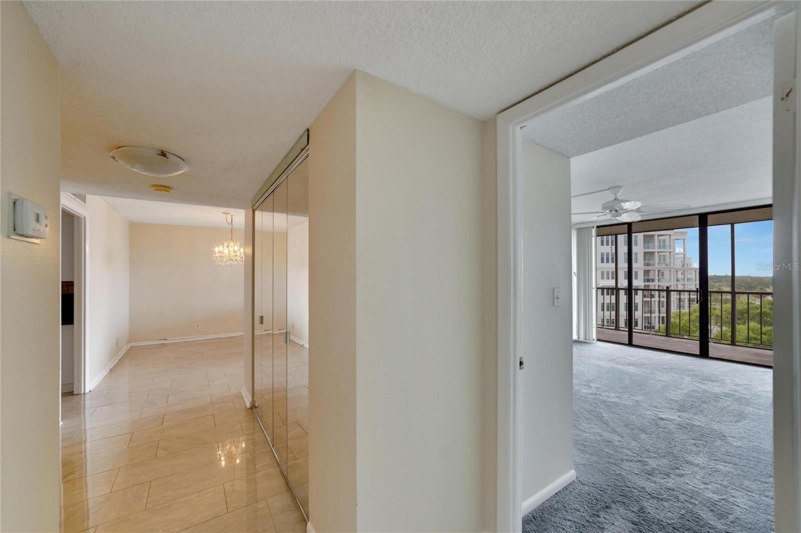 Listing photo id 15 for 220 Belleview Boulevard 811