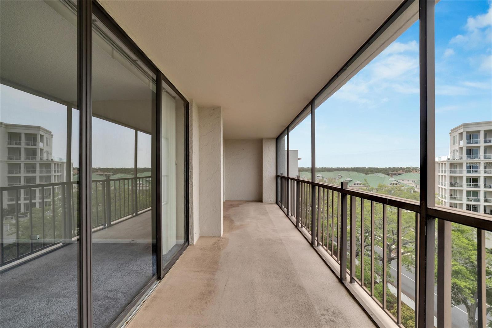 Listing photo id 29 for 220 Belleview Boulevard 811