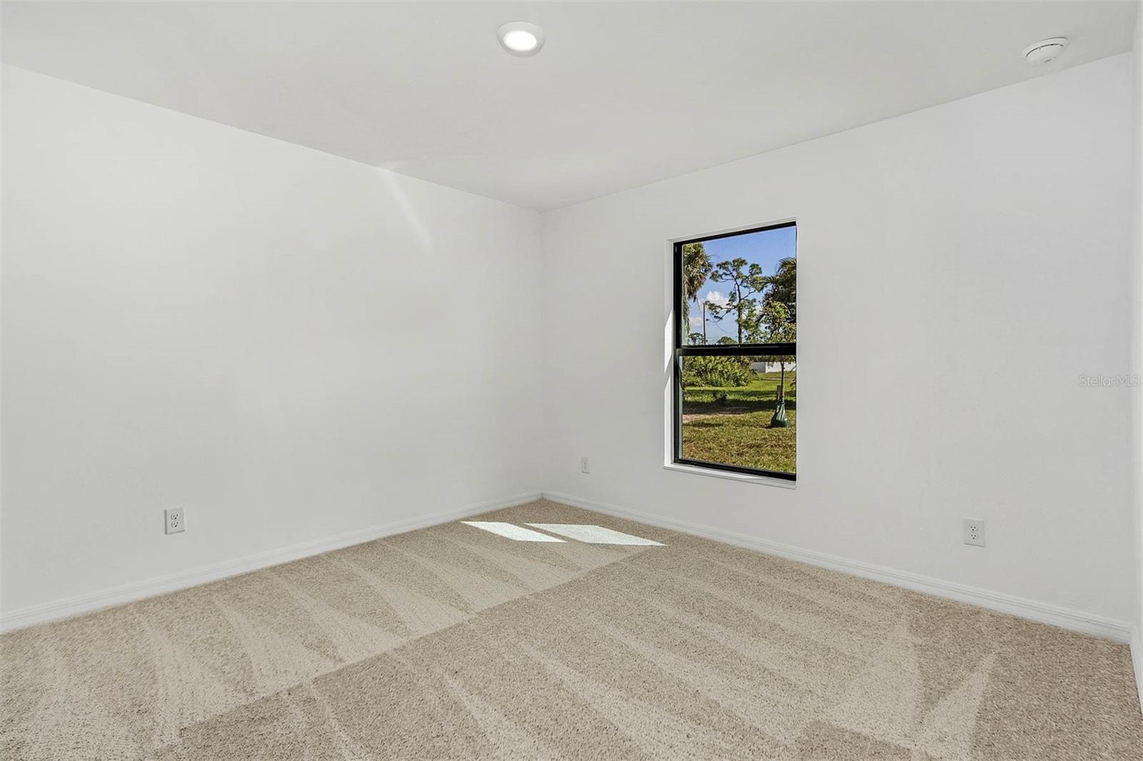 Image 5 of 9 For 13371 Drysdale Avenue