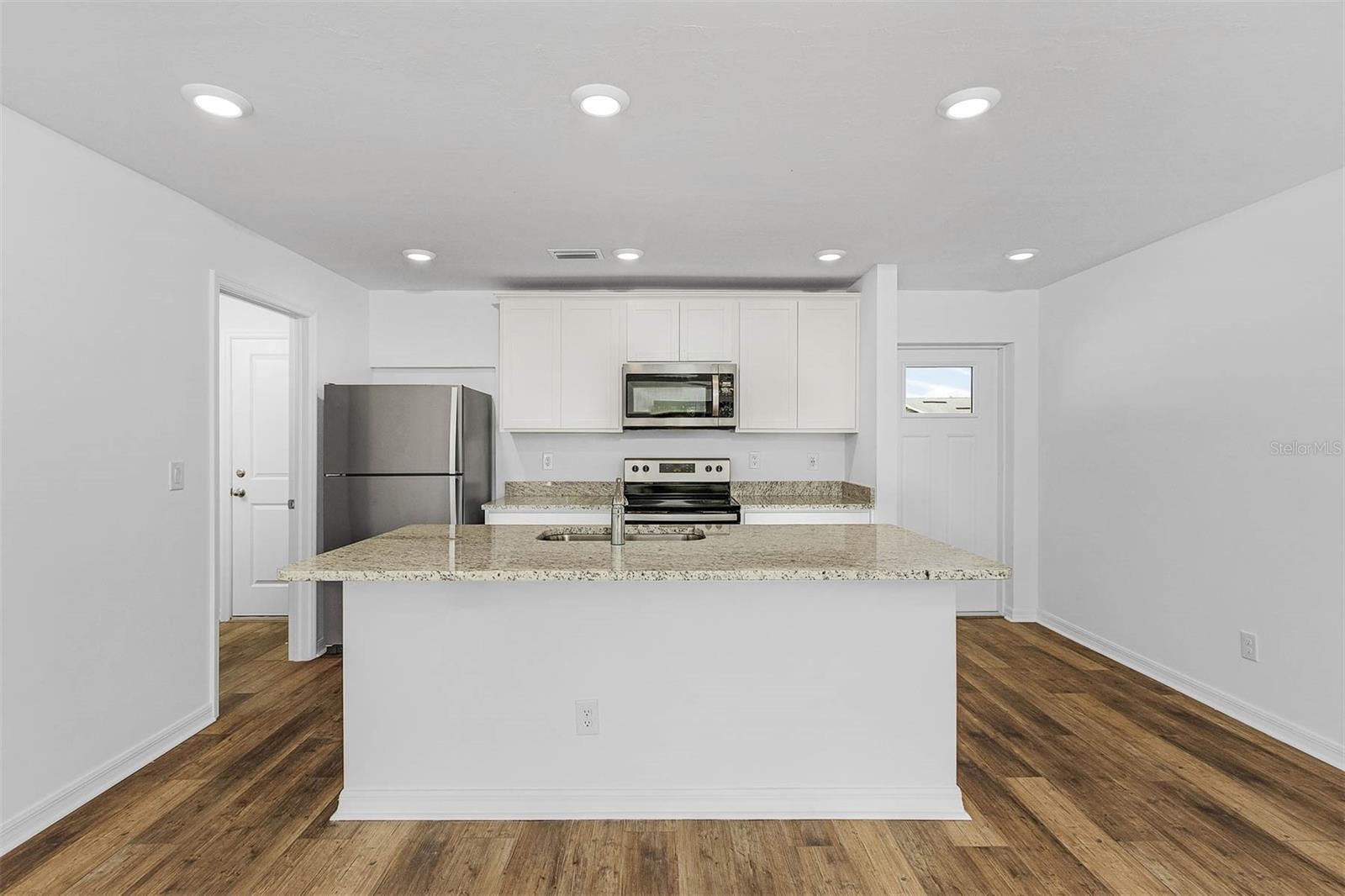 Image 3 of 7 For 5461 Kempson Lane