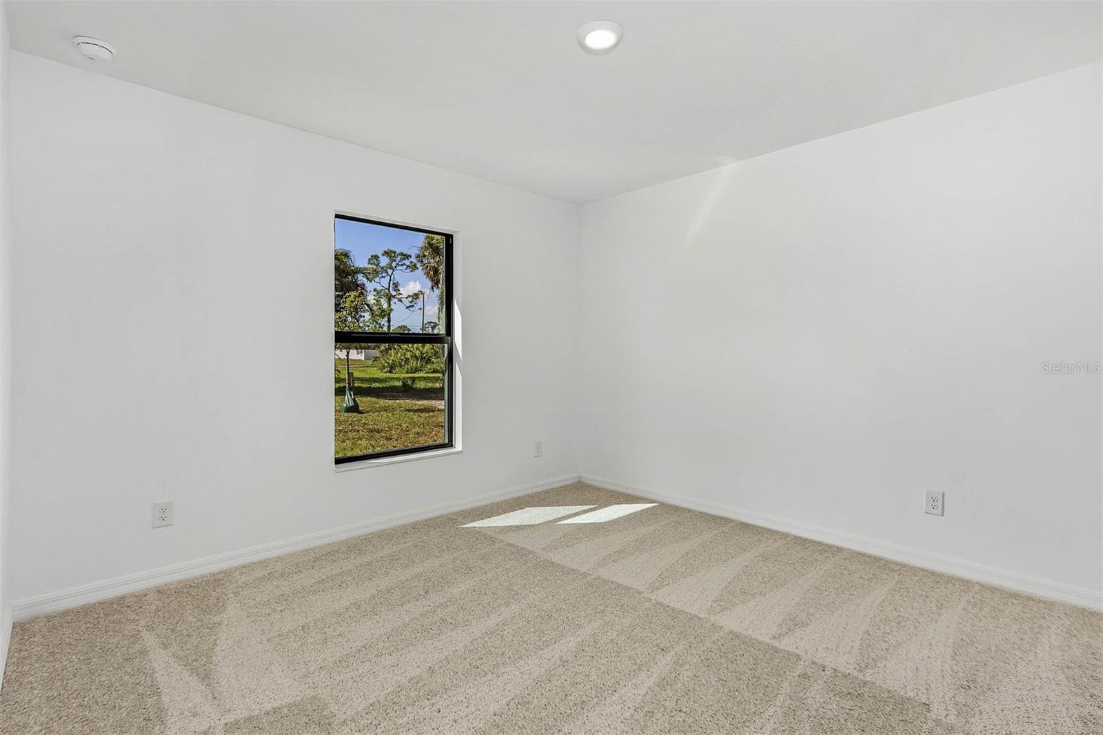 Image 5 of 7 For 5461 Kempson Lane