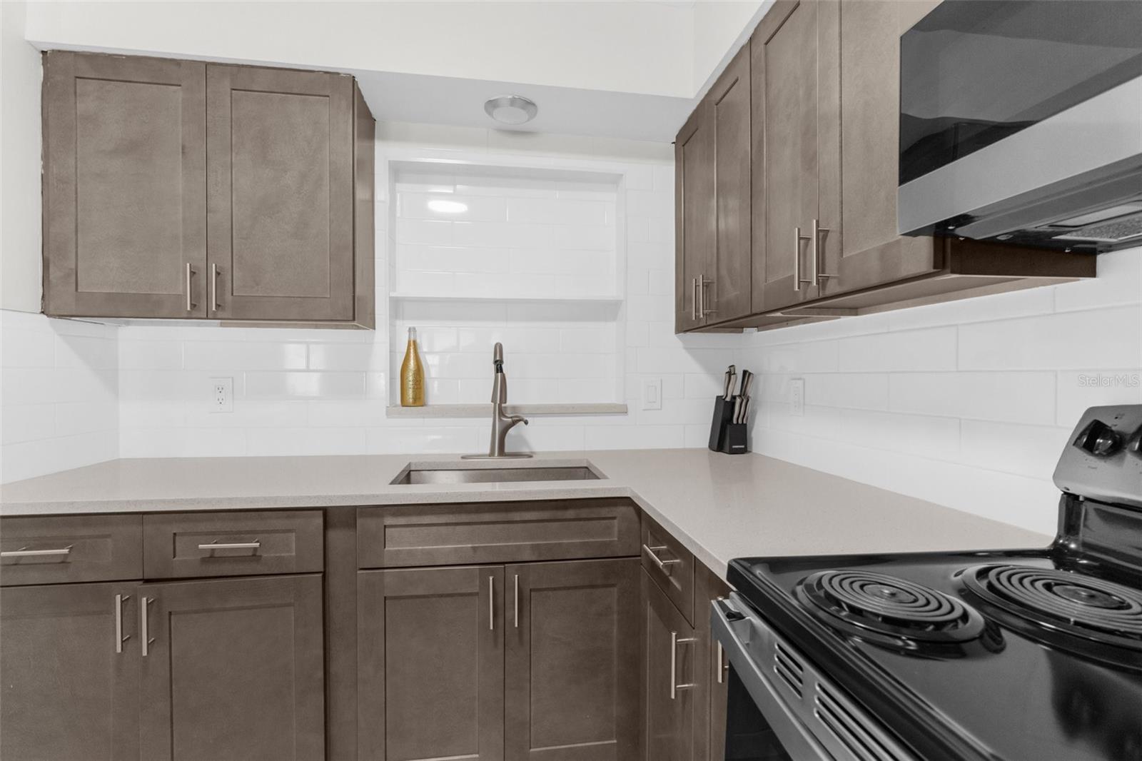 Image 8 of 24 For 8514 108th Street