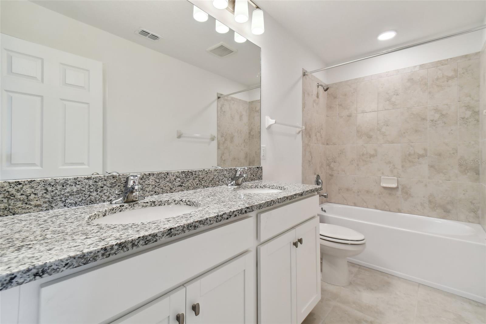 Listing photo id 20 for 4939 Eagle Rock Drive