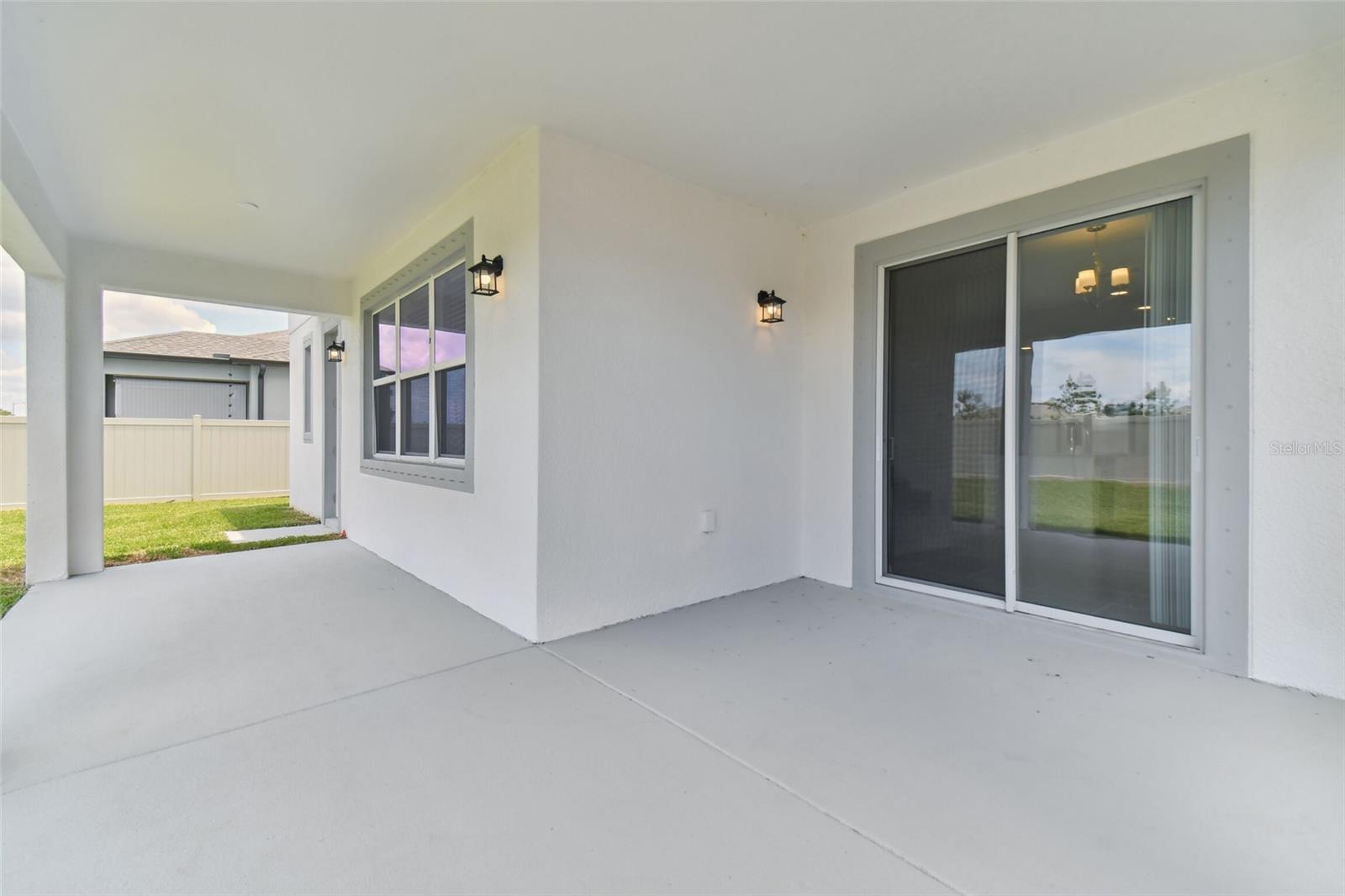 Listing photo id 7 for 4939 Eagle Rock Drive