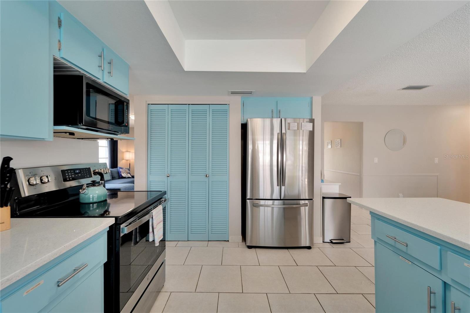 Listing photo id 18 for 1011 Spindle Palm Way