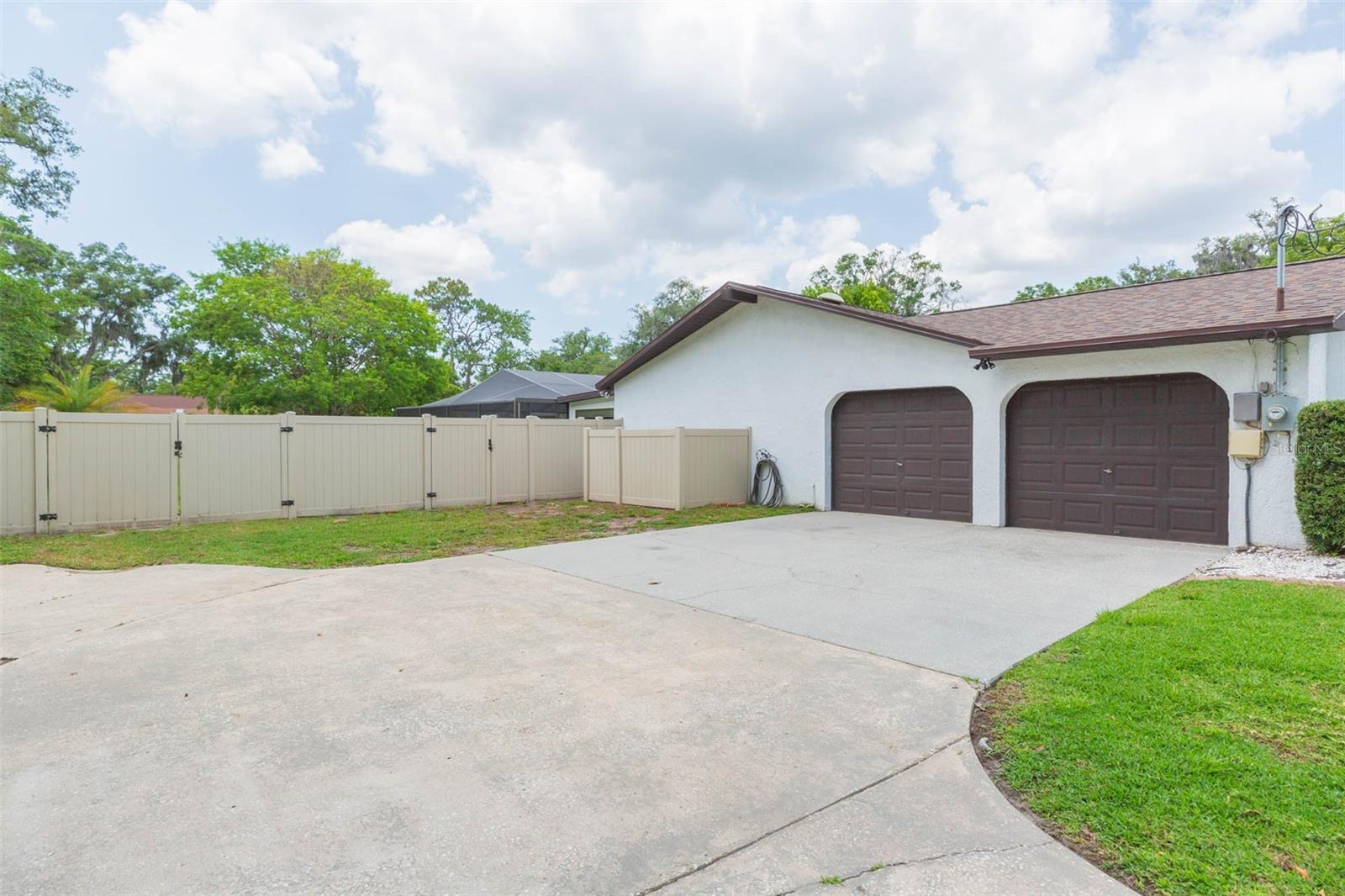 Listing photo id 18 for 11303 Leprechaun Drive