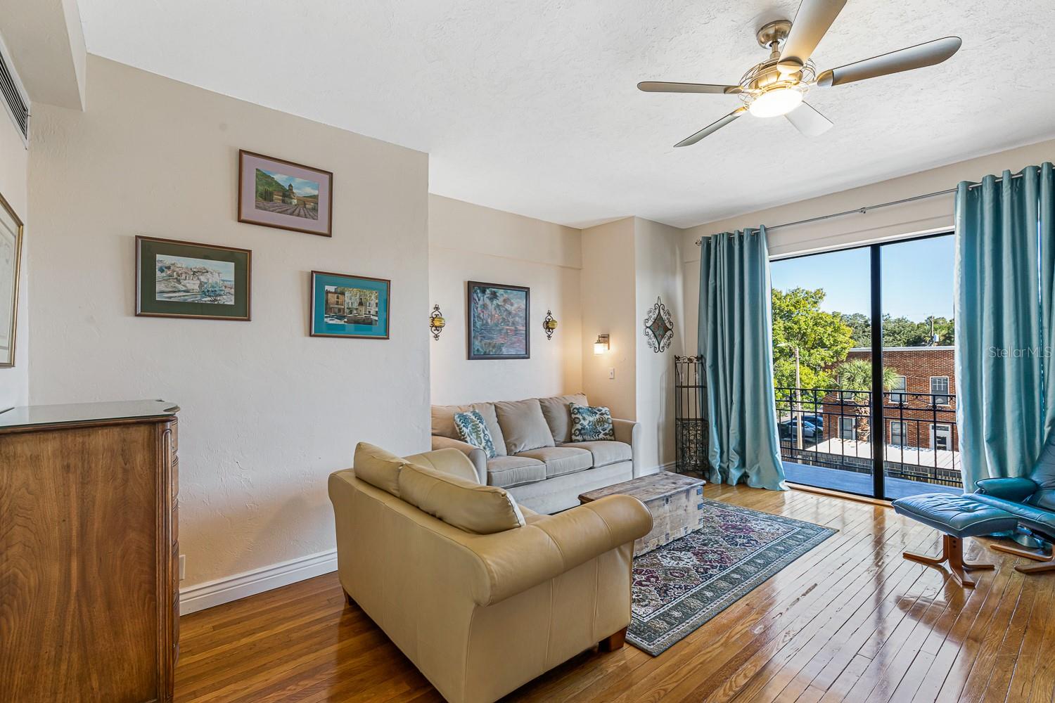 Image 31 of 46 For 2109 Bayshore Boulevard 306