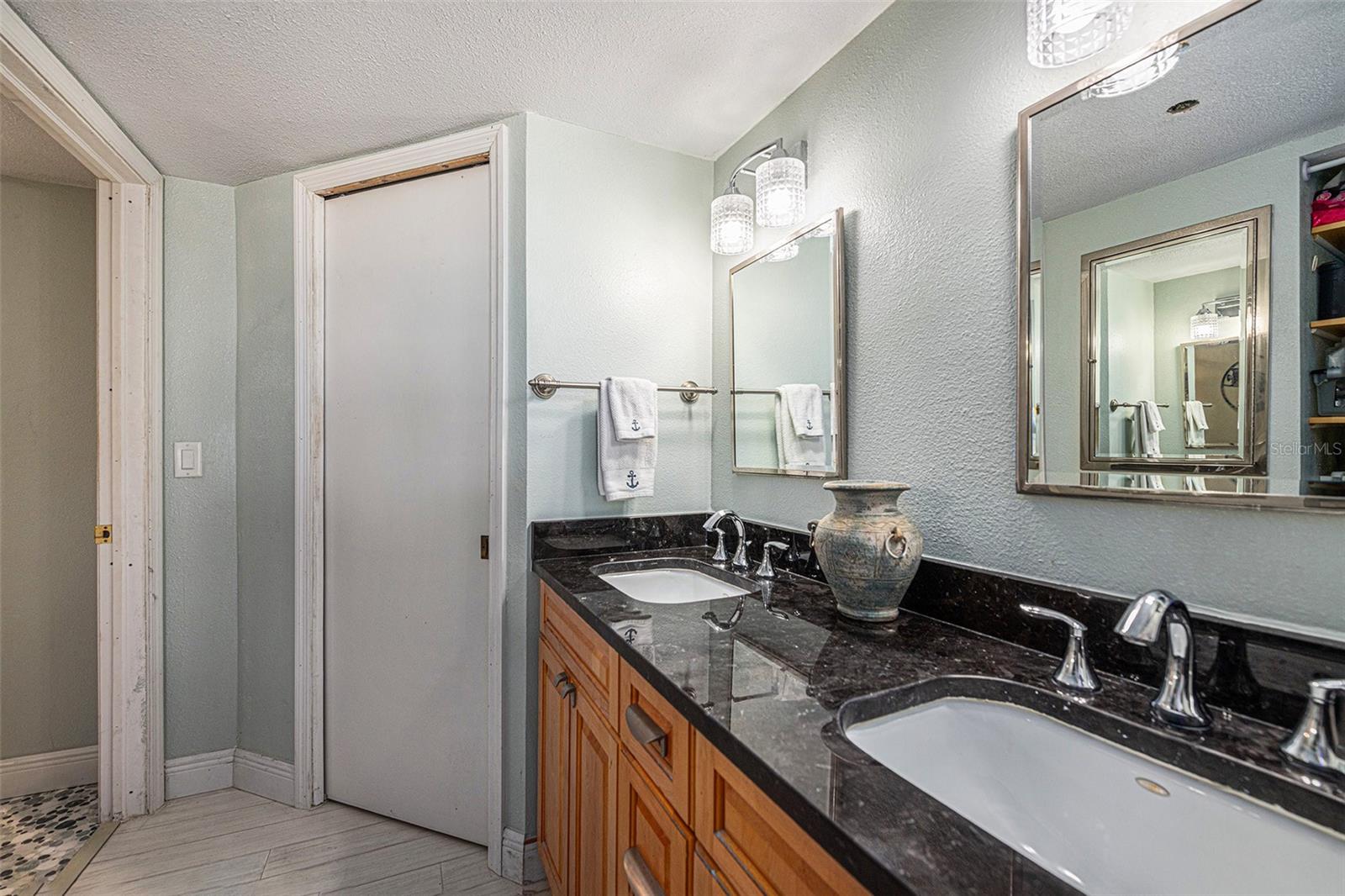 Listing photo id 10 for 1310 Gulf Boulevard 3f