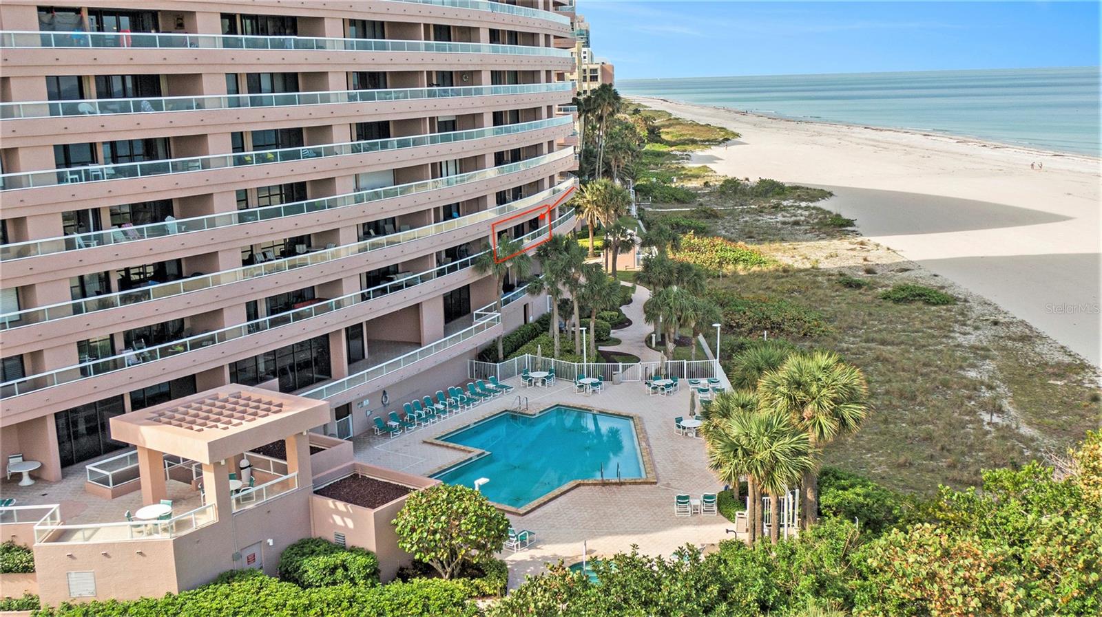 Listing photo id 17 for 1310 Gulf Boulevard 3f