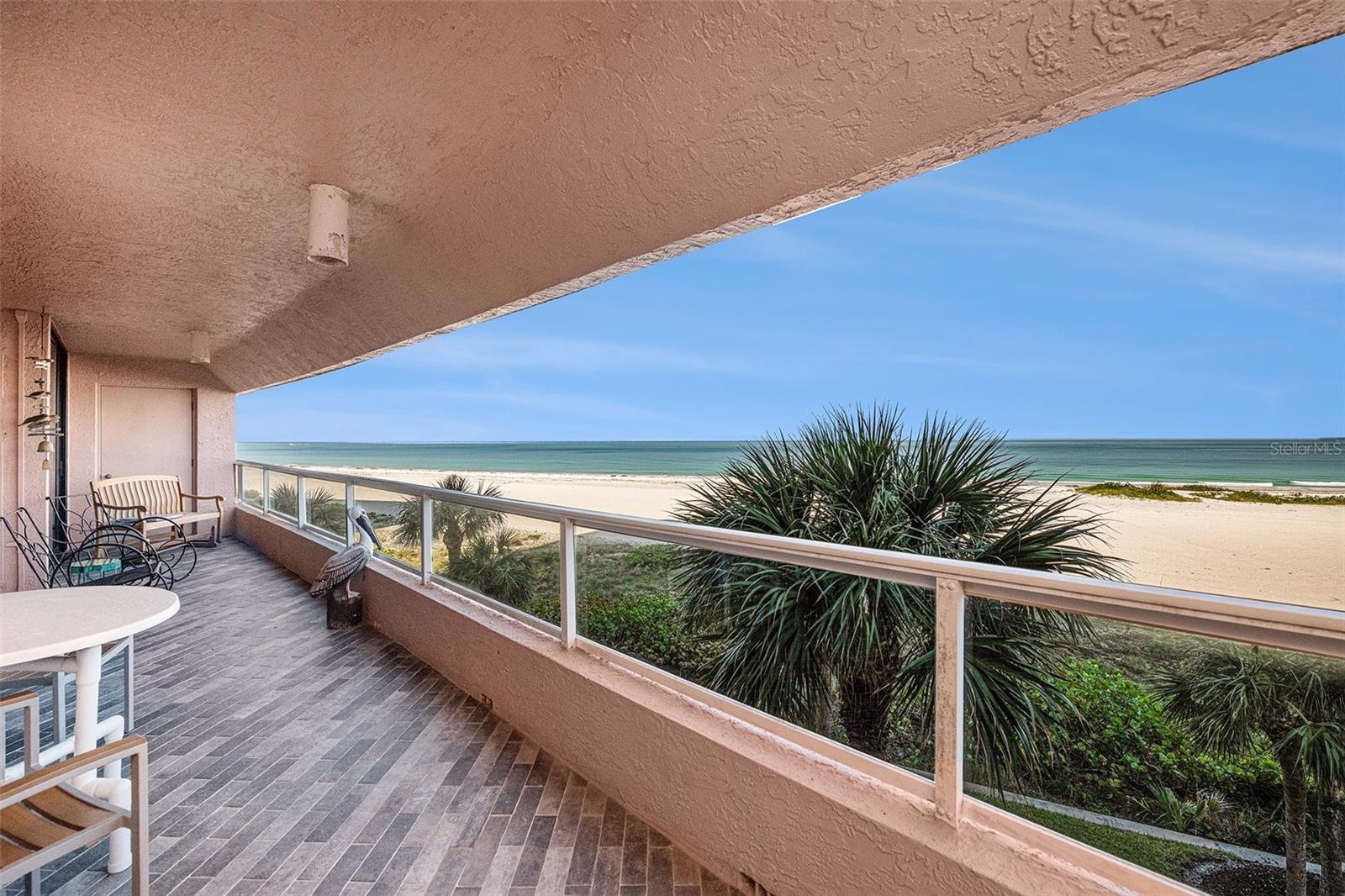 Listing photo id 3 for 1310 Gulf Boulevard 3f