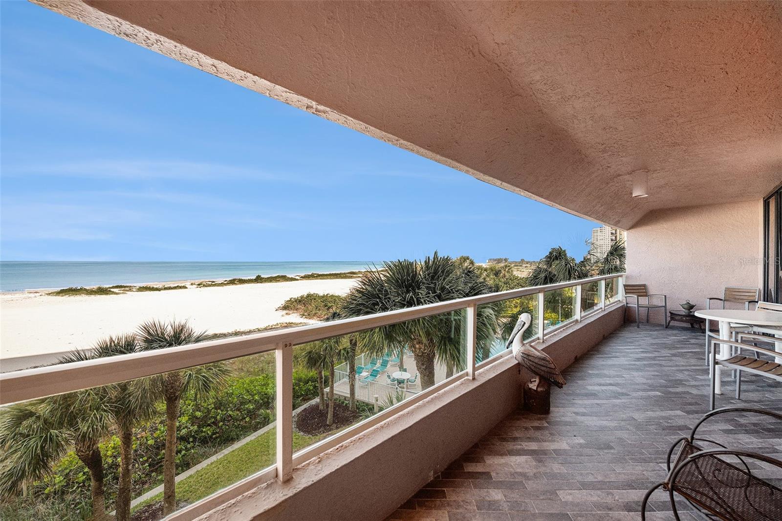 Listing photo id 4 for 1310 Gulf Boulevard 3f