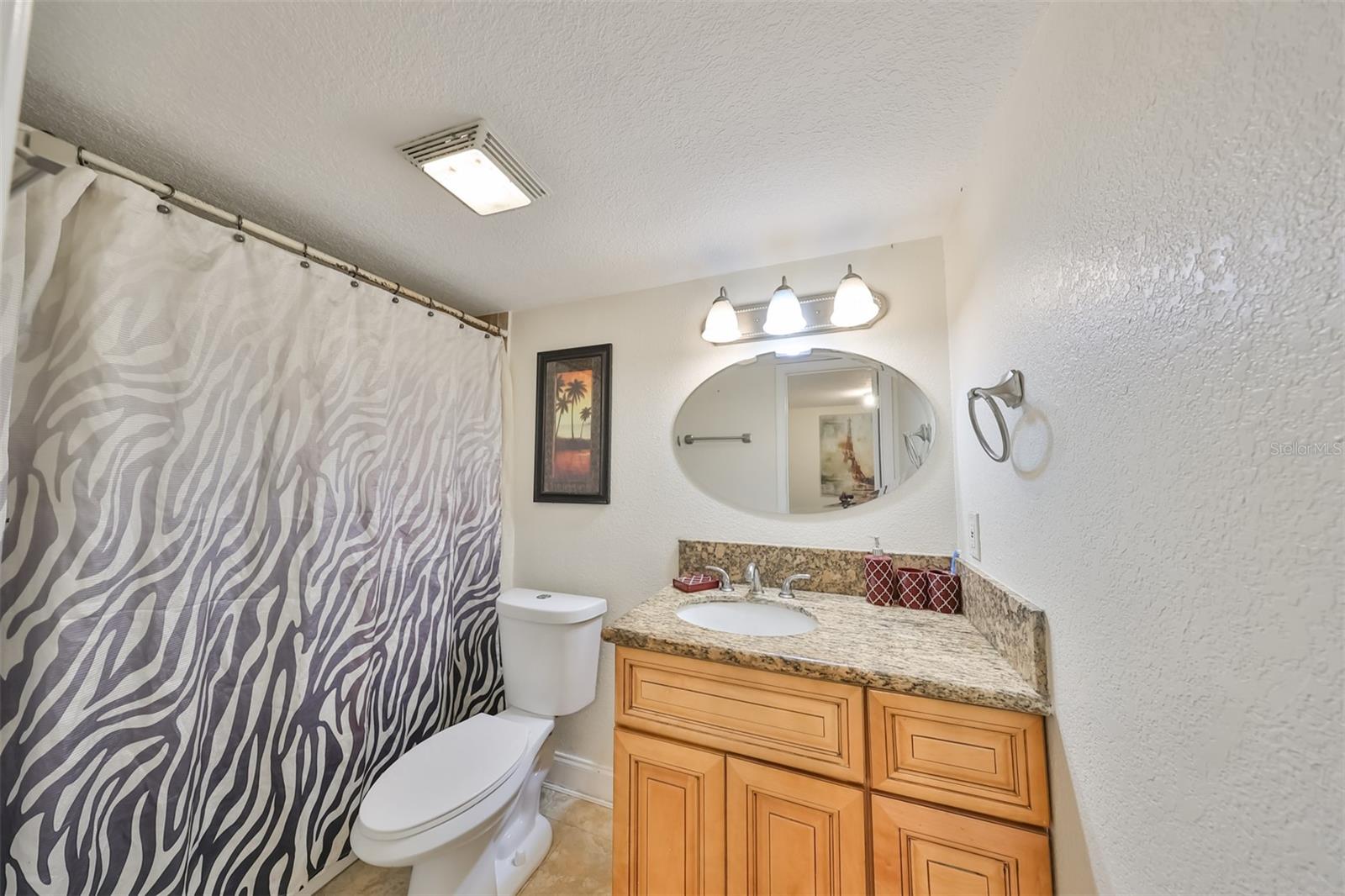 Listing photo id 20 for 200 Country Club Drive 307