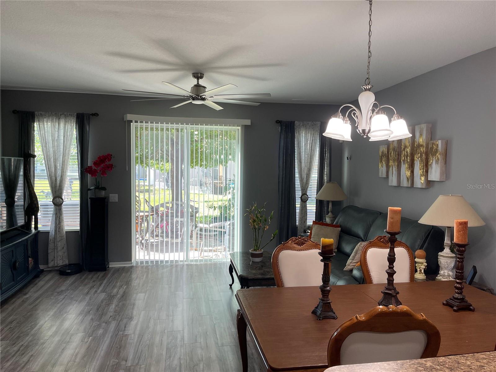 Image 13 of 47 For 6715 Holly Heath Drive
