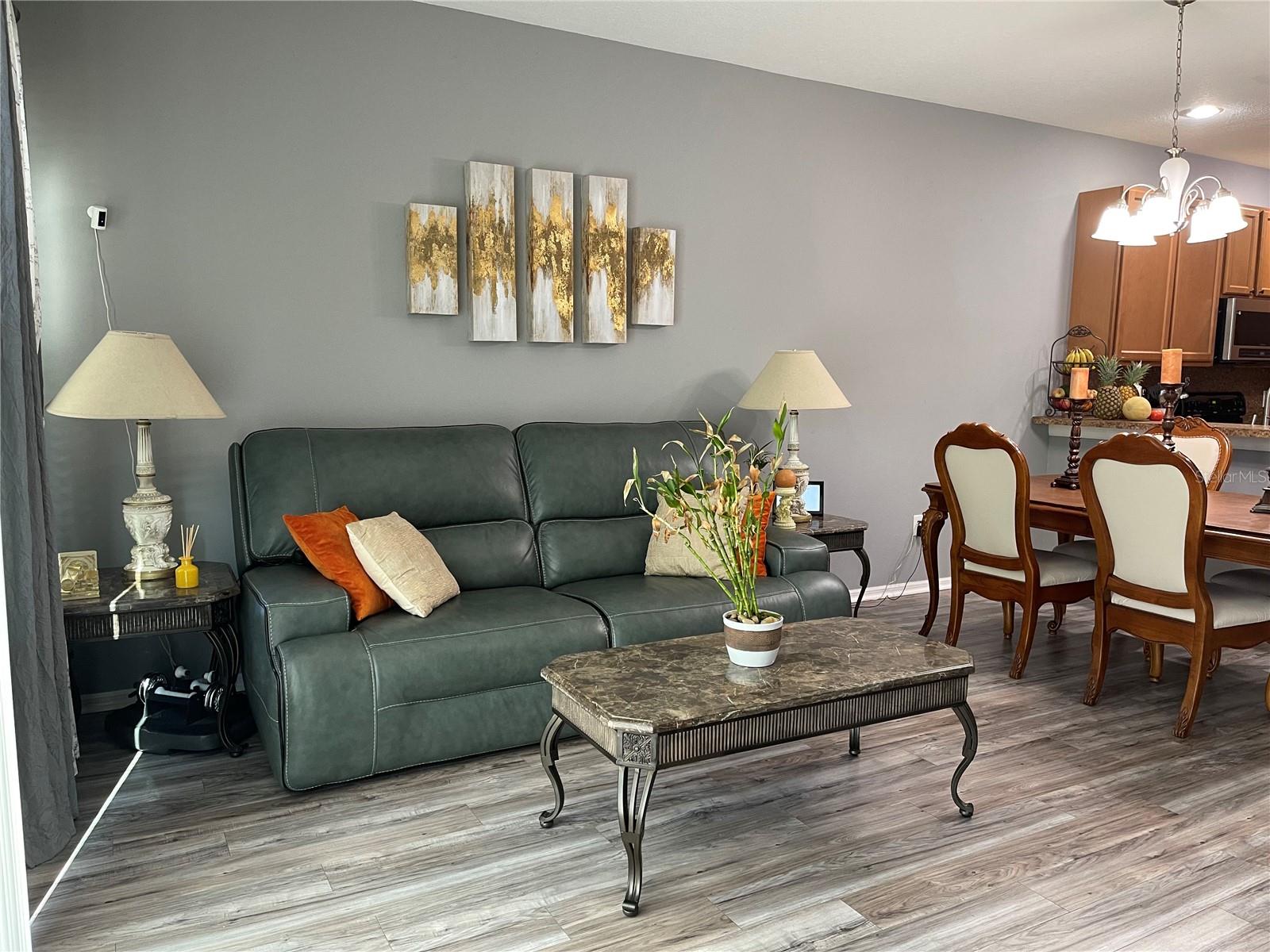 Image 7 of 47 For 6715 Holly Heath Drive