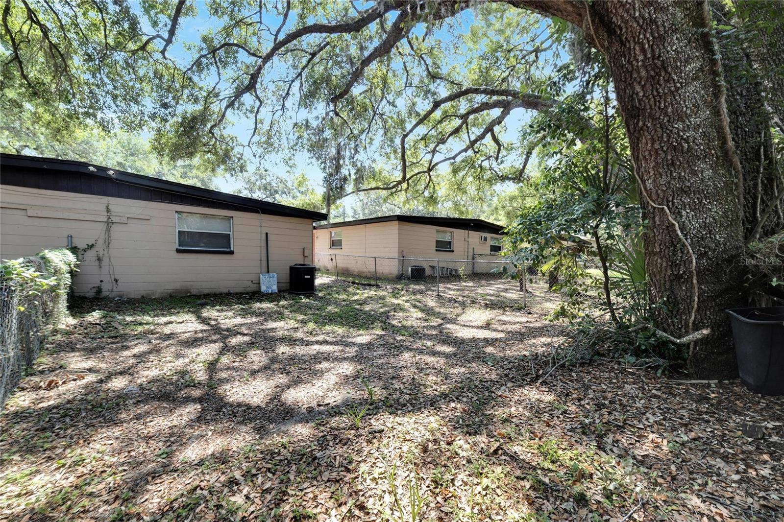 Listing photo id 6 for 8720 48th Street