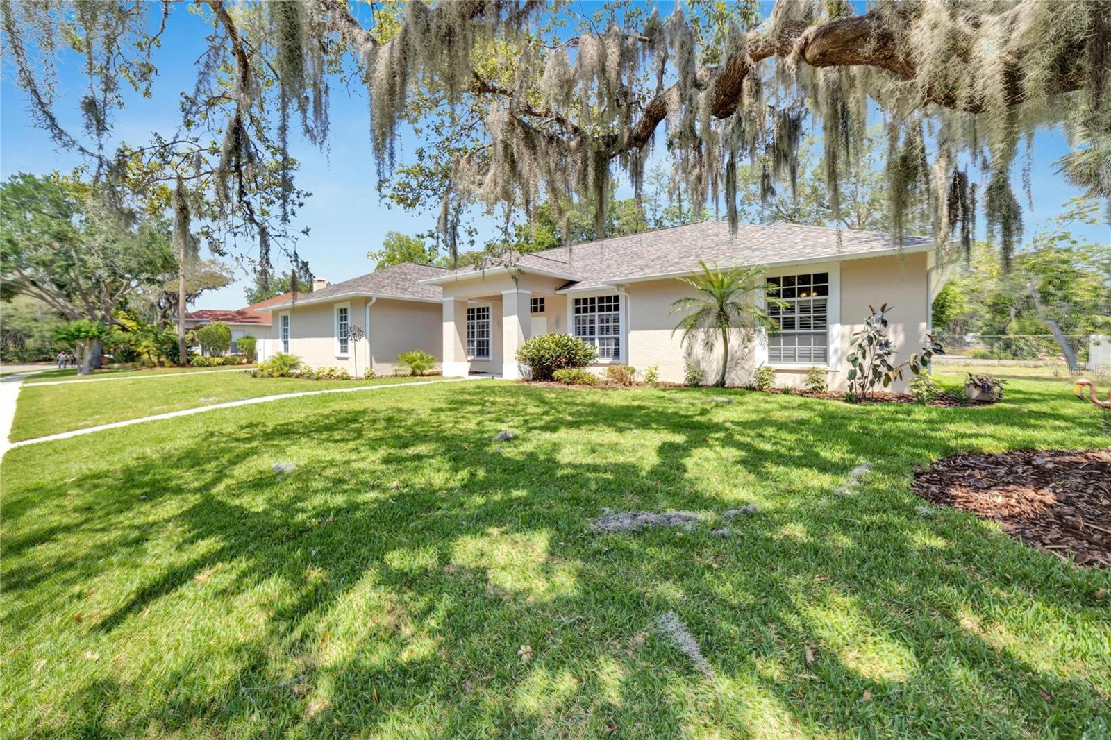 Image 4 of 52 For 9908 Alafia River Lane