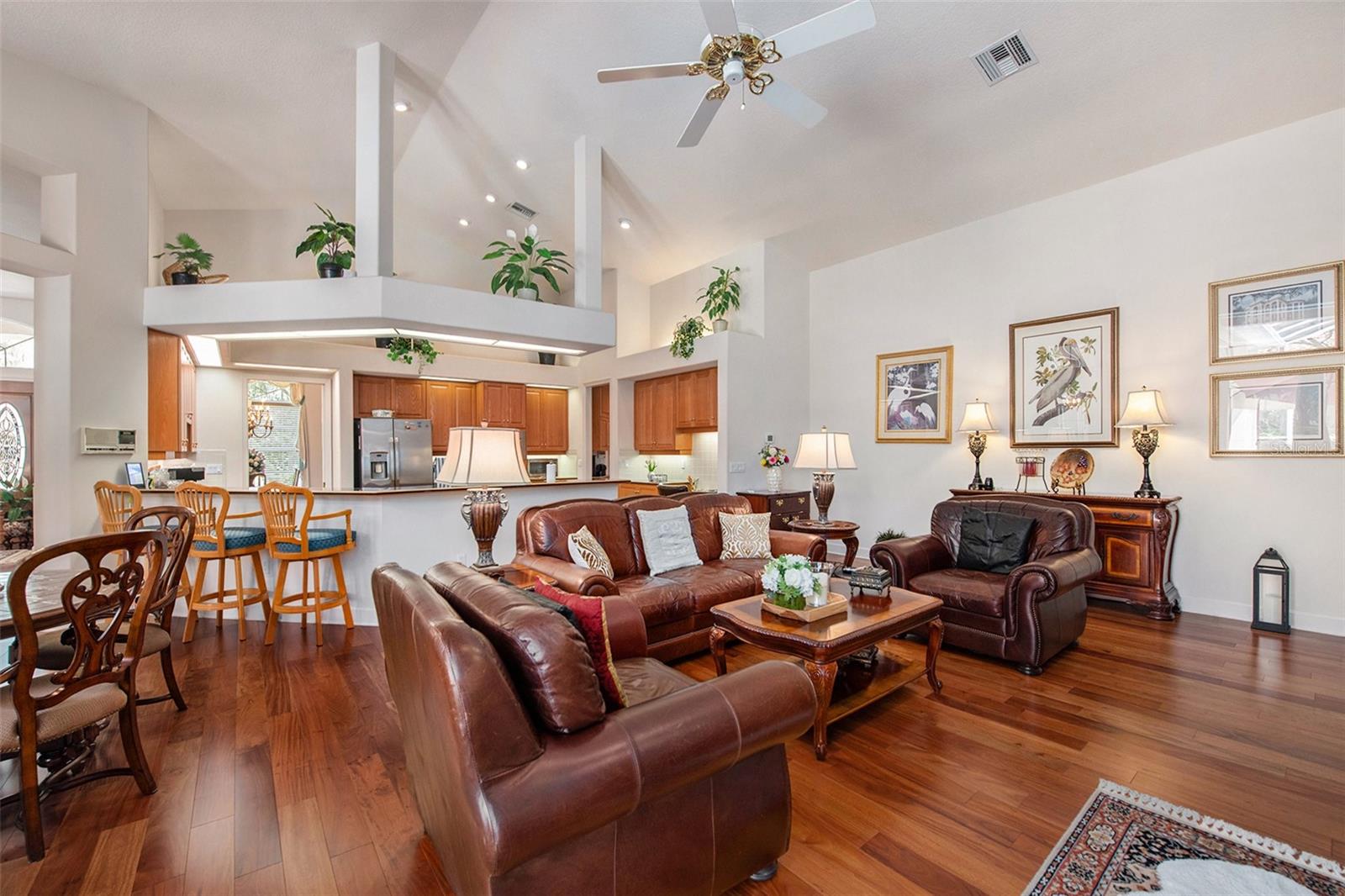 Listing photo id 16 for 8904 Magnolia Chase Circle