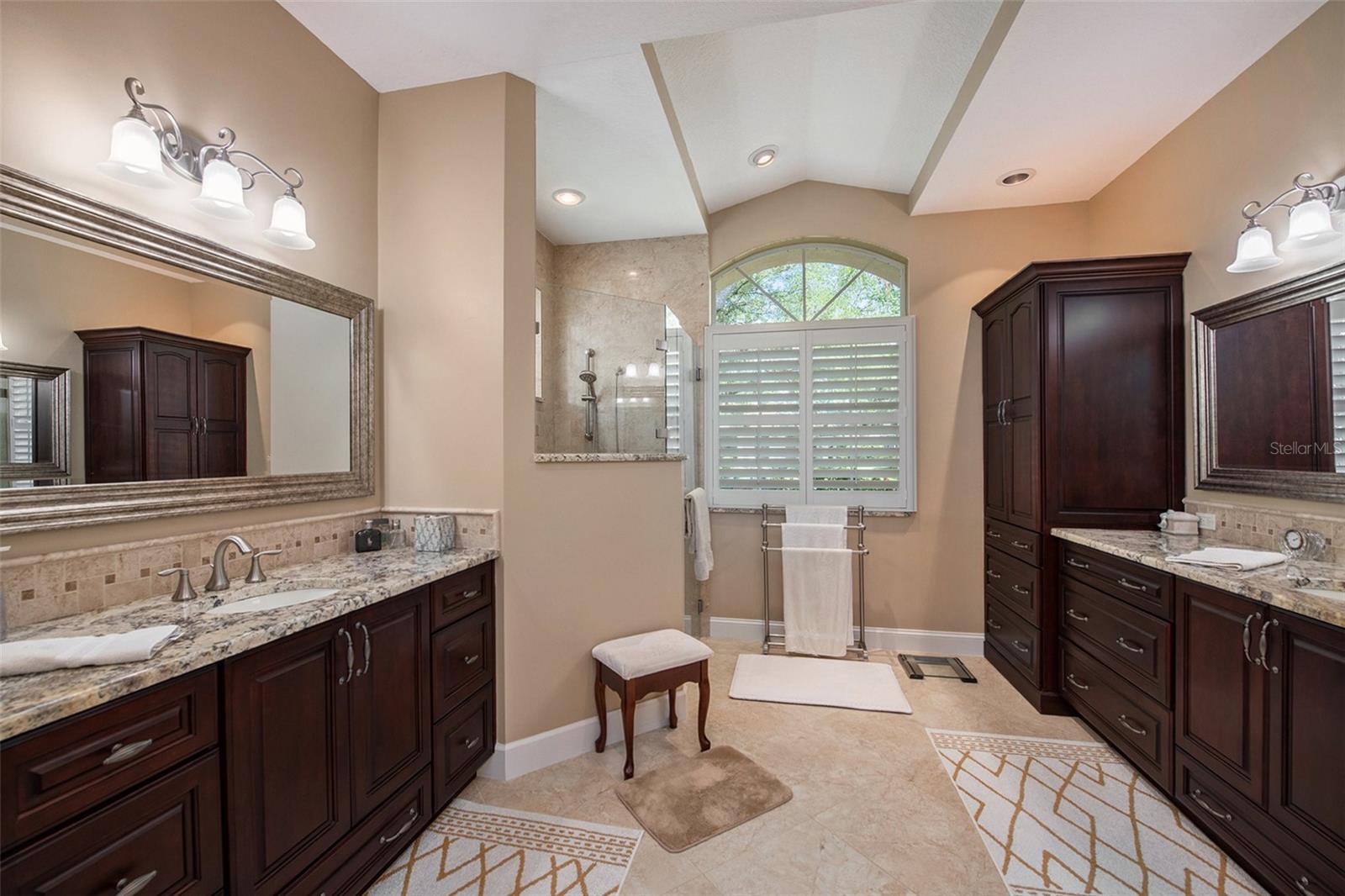 Listing photo id 25 for 8904 Magnolia Chase Circle