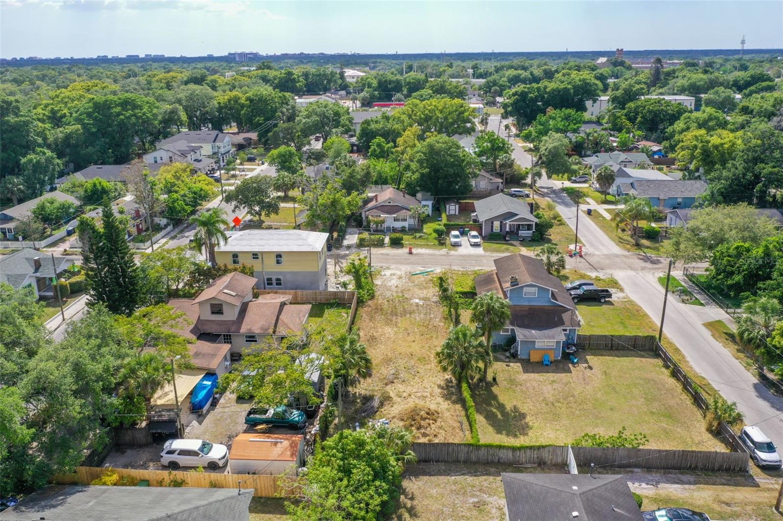 Listing photo id 20 for 4805 10th Street