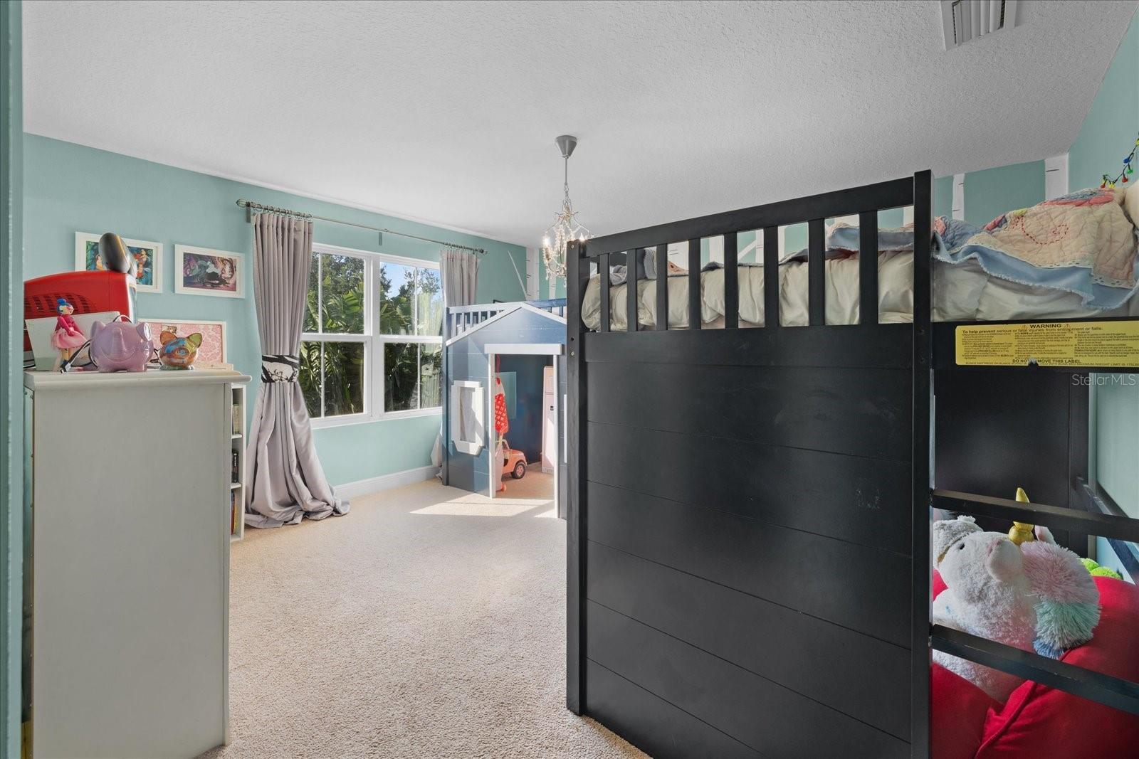 Listing photo id 60 for 10017 Smarty Jones Drive