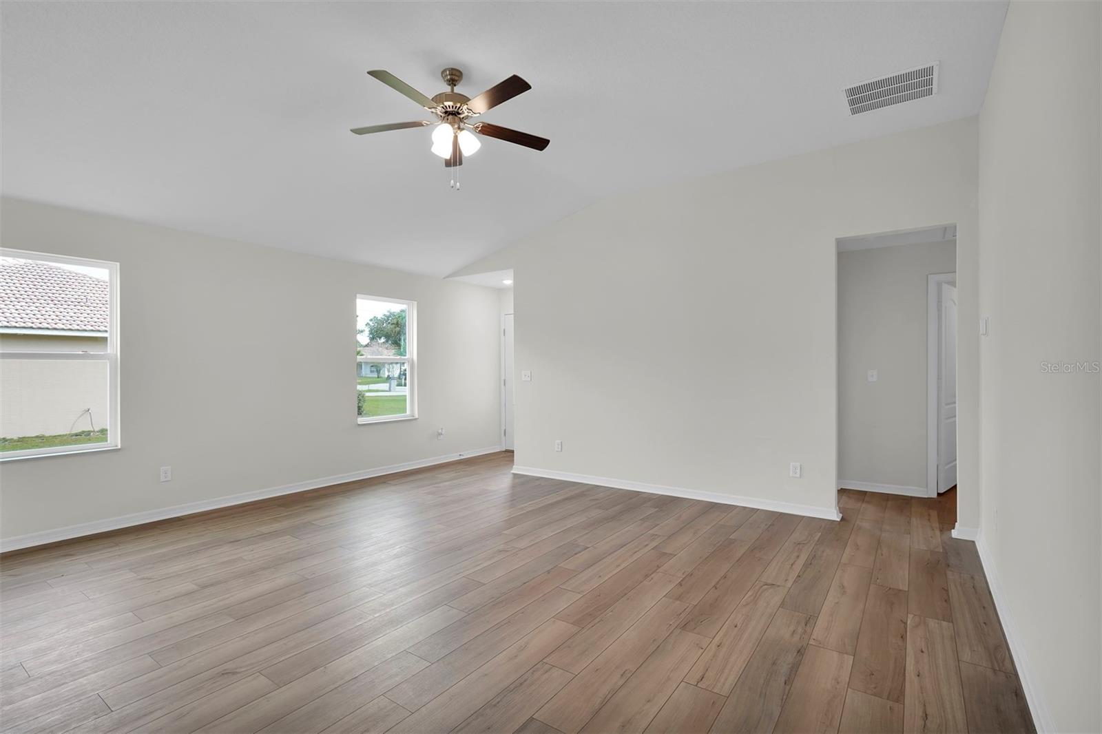 Image 3 of 18 For 616 Marion Oaks Boulevard