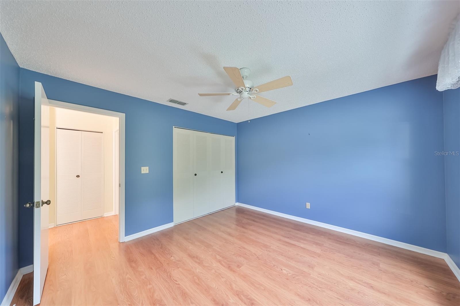 Image 7 of 79 For 2620 Locksley Street 261