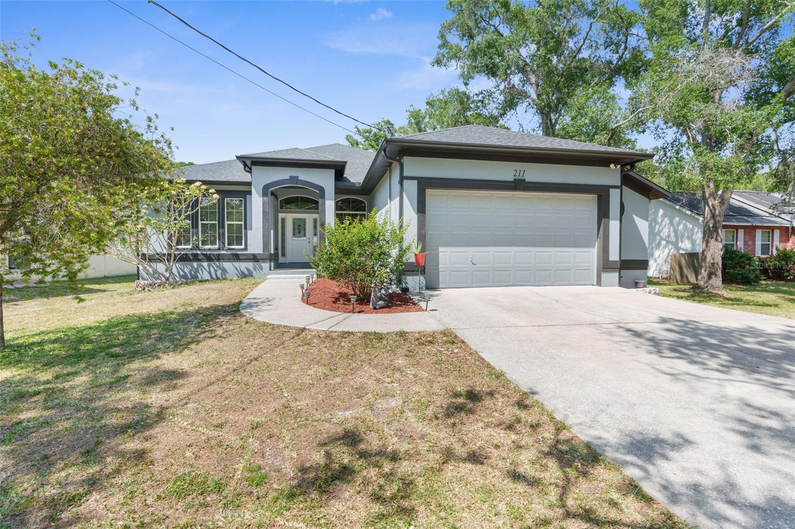 Details for 211 Arlington Avenue E, OLDSMAR, FL 34677