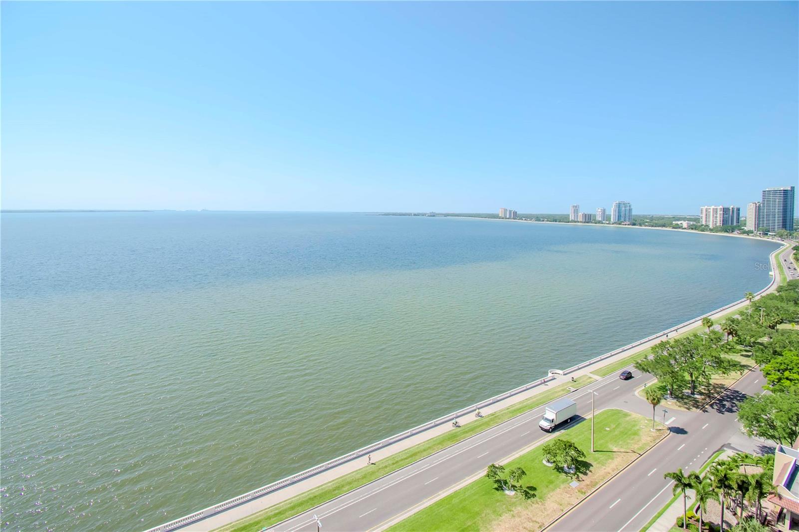 Image 4 of 58 For 2413 Bayshore Boulevard 1805