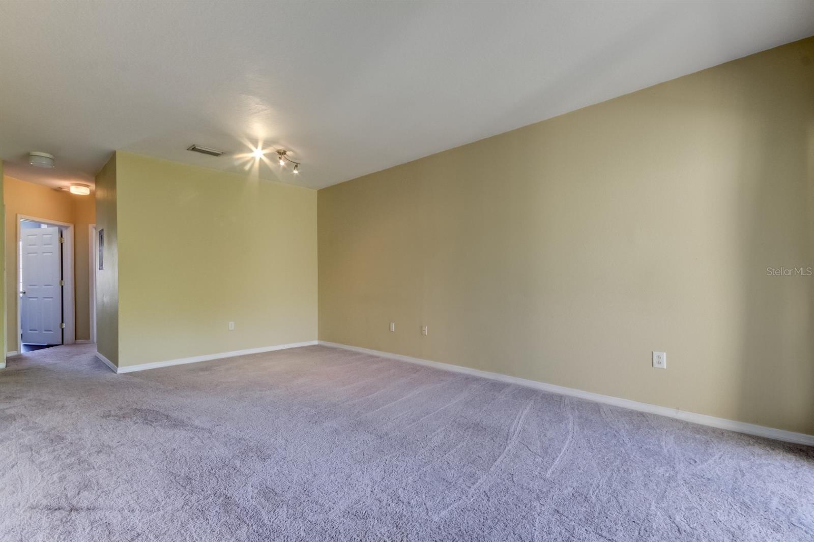 Image 16 of 42 For 9517 Amberdale Court 201