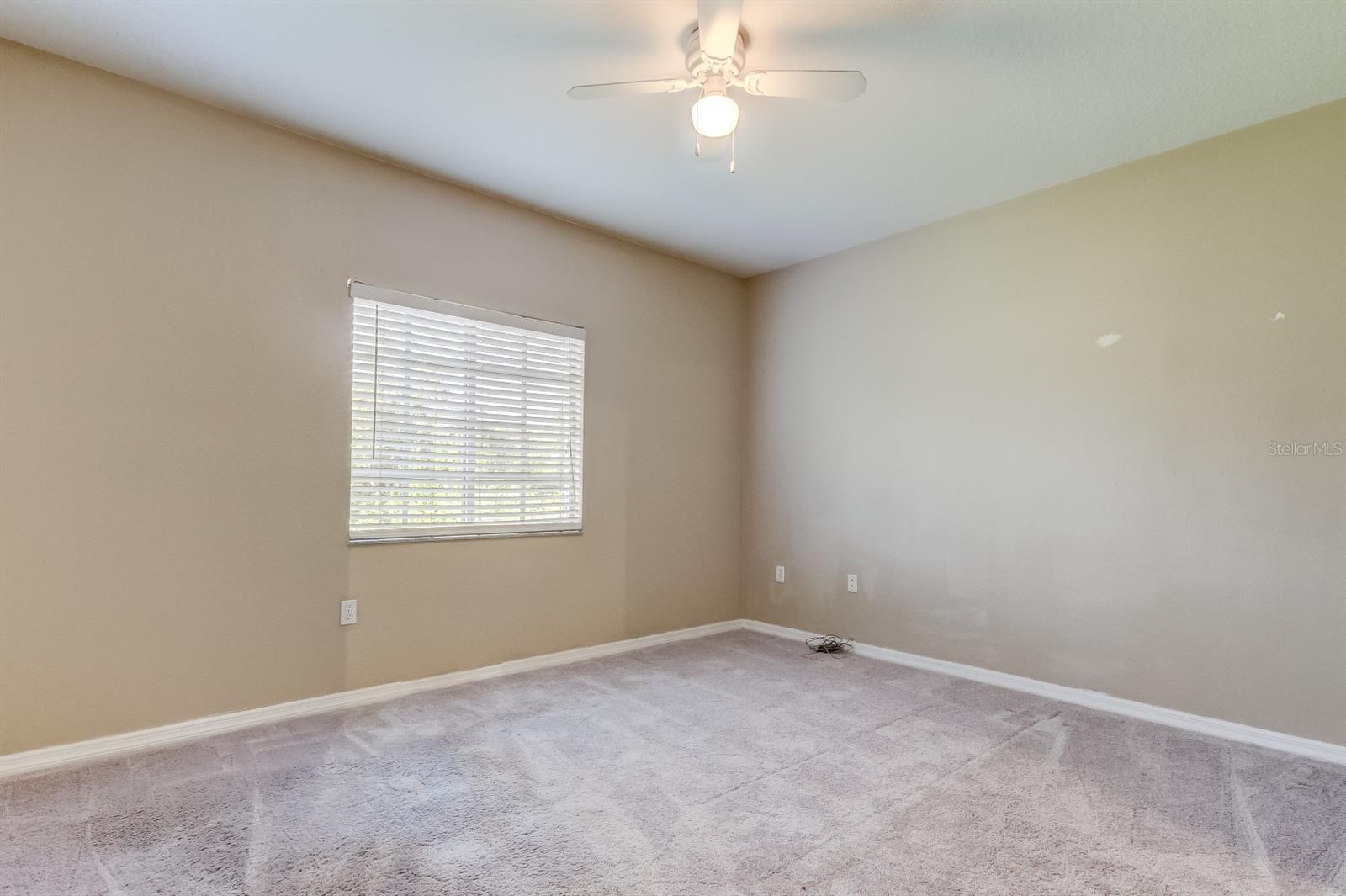 Image 17 of 42 For 9517 Amberdale Court 201