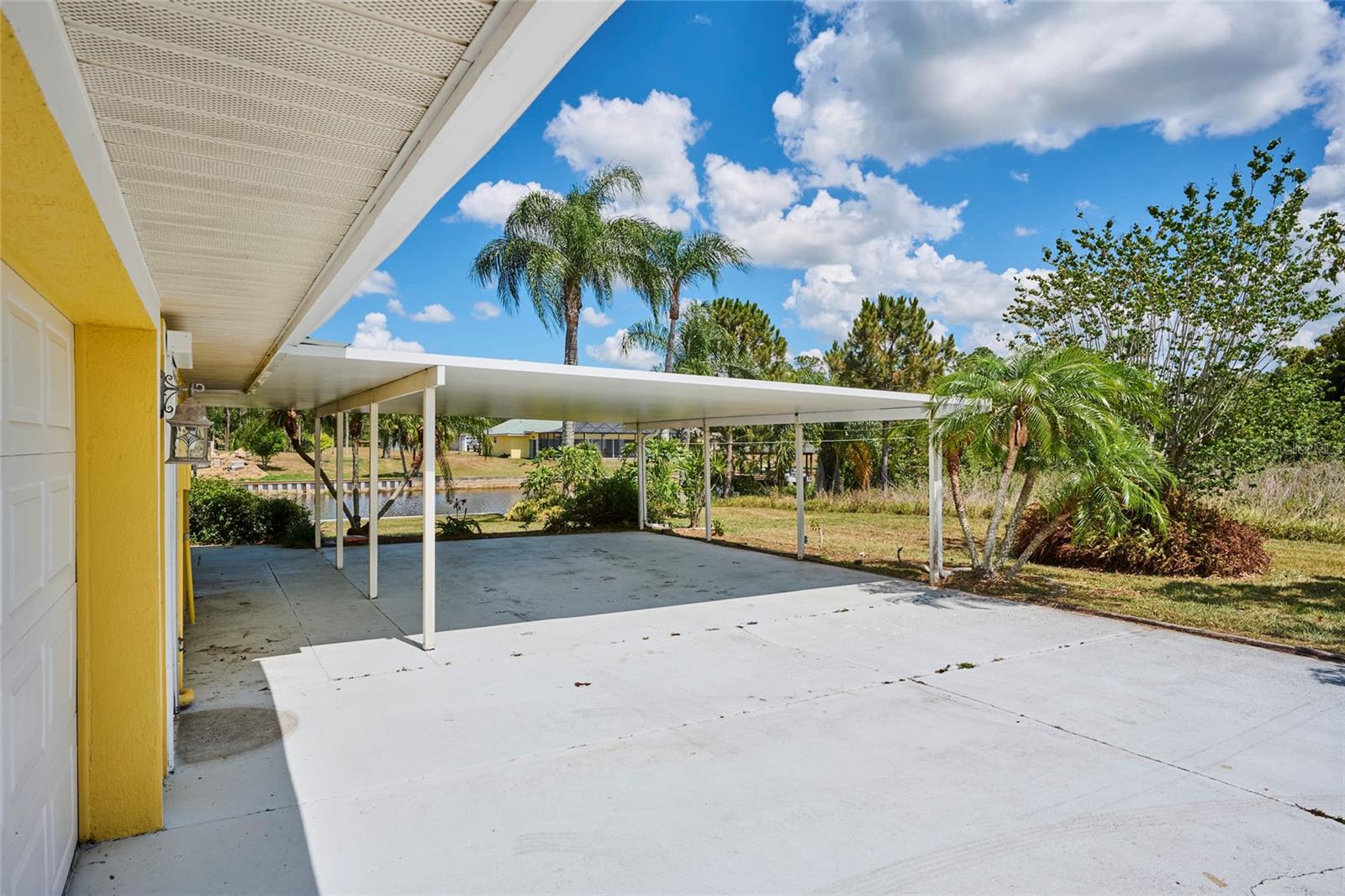 Image 49 of 71 For 6589 Banyan Drive