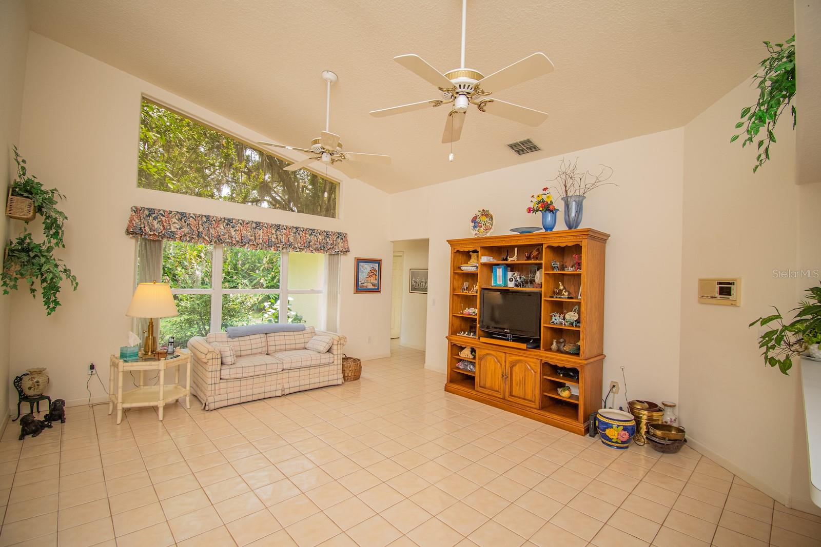 Listing photo id 22 for 3022 Forest Club Drive