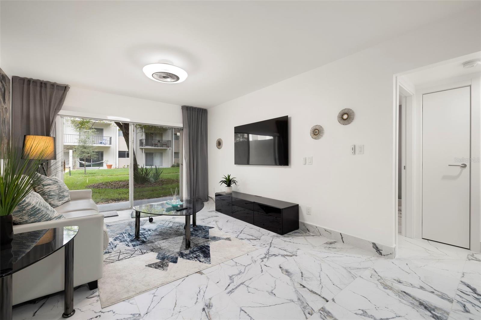 Listing photo id 1 for 4607 Fig Street 105