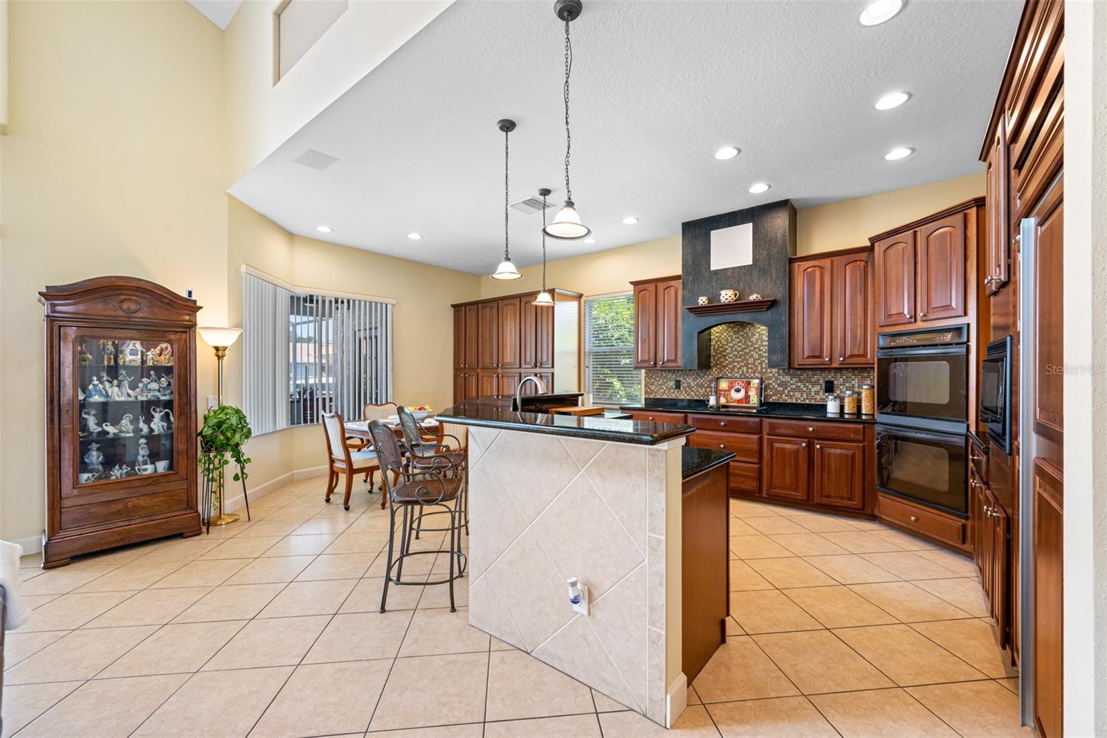 Image 36 of 85 For 5510 Longboat Boulevard