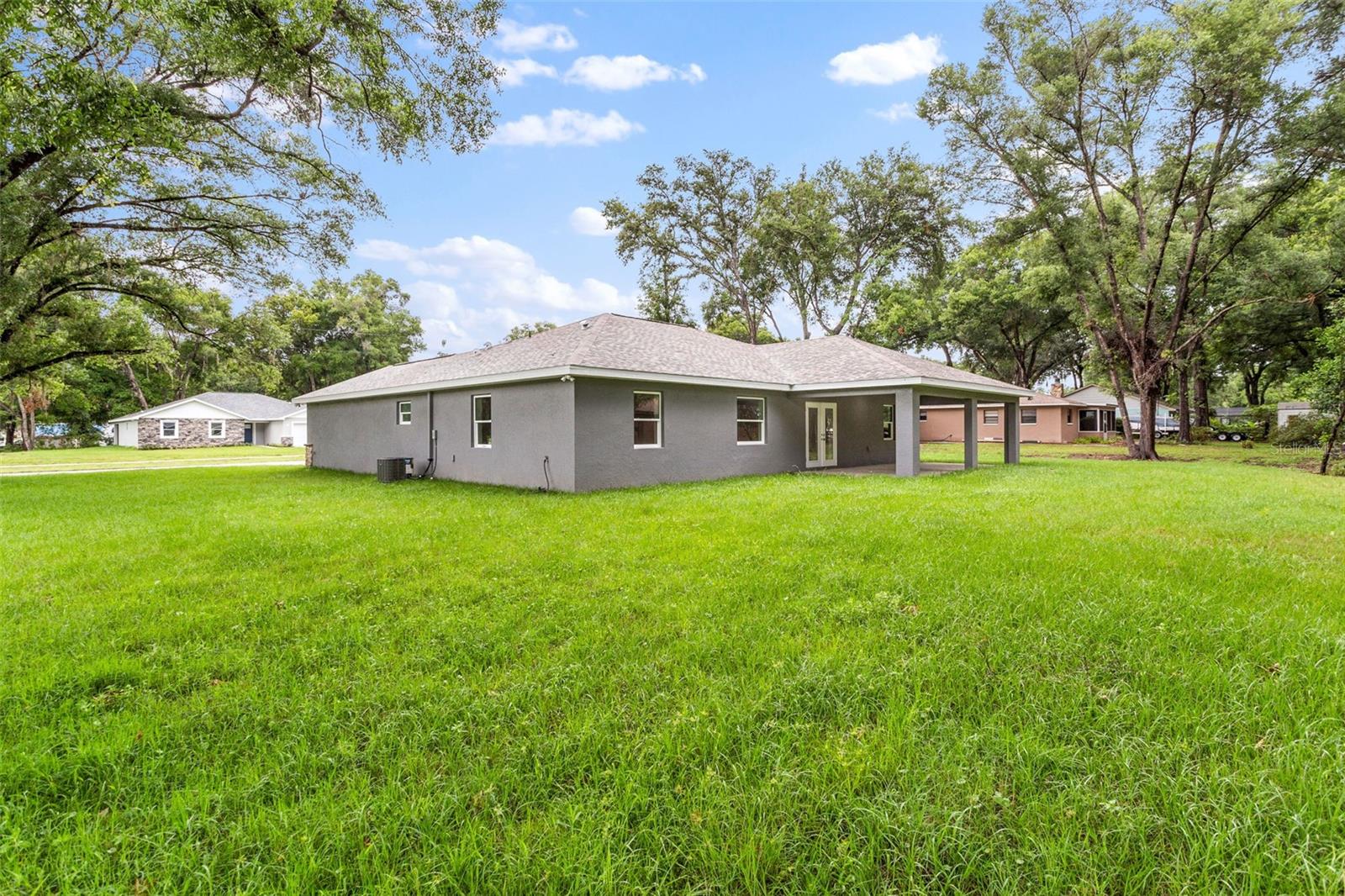 Listing photo id 23 for 11734 Orange Court